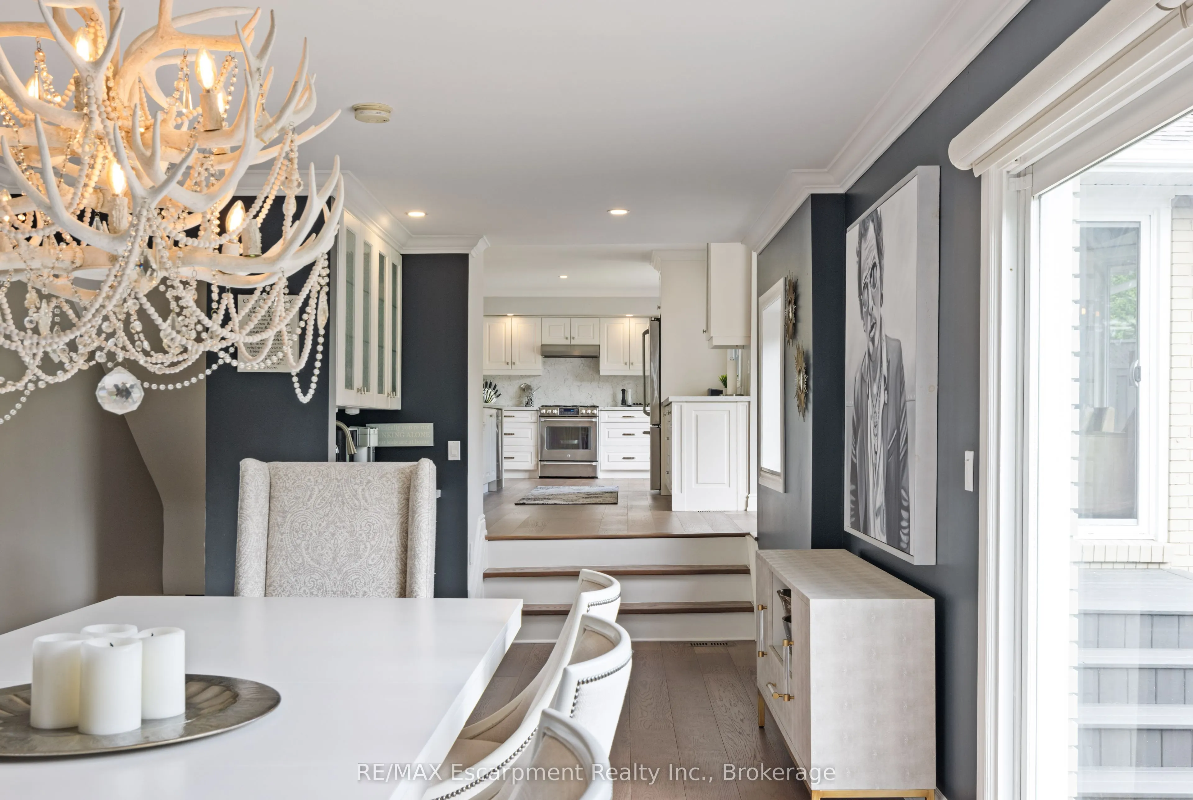 2119 Agincourt Crescent