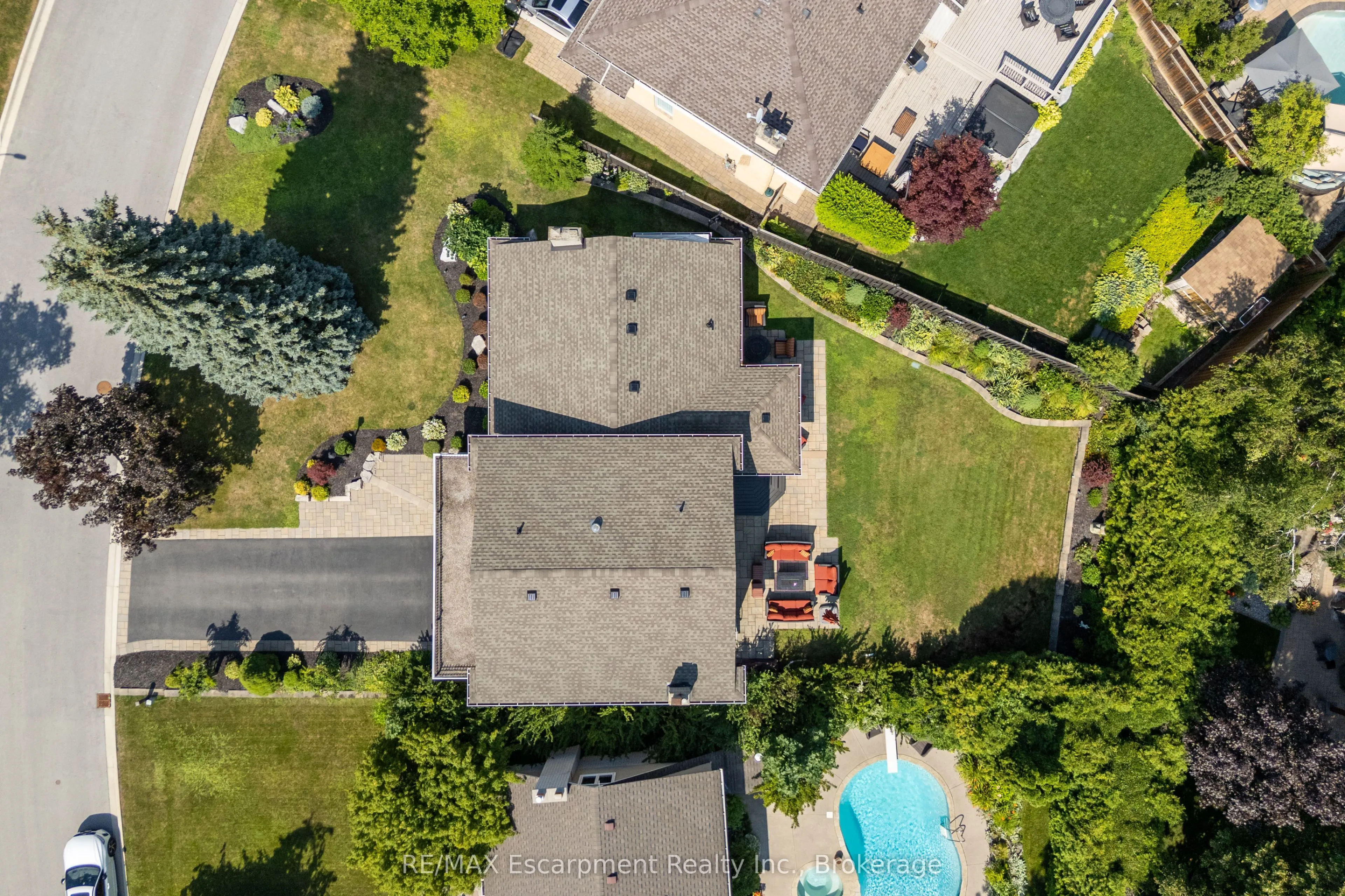 2119 Agincourt Crescent