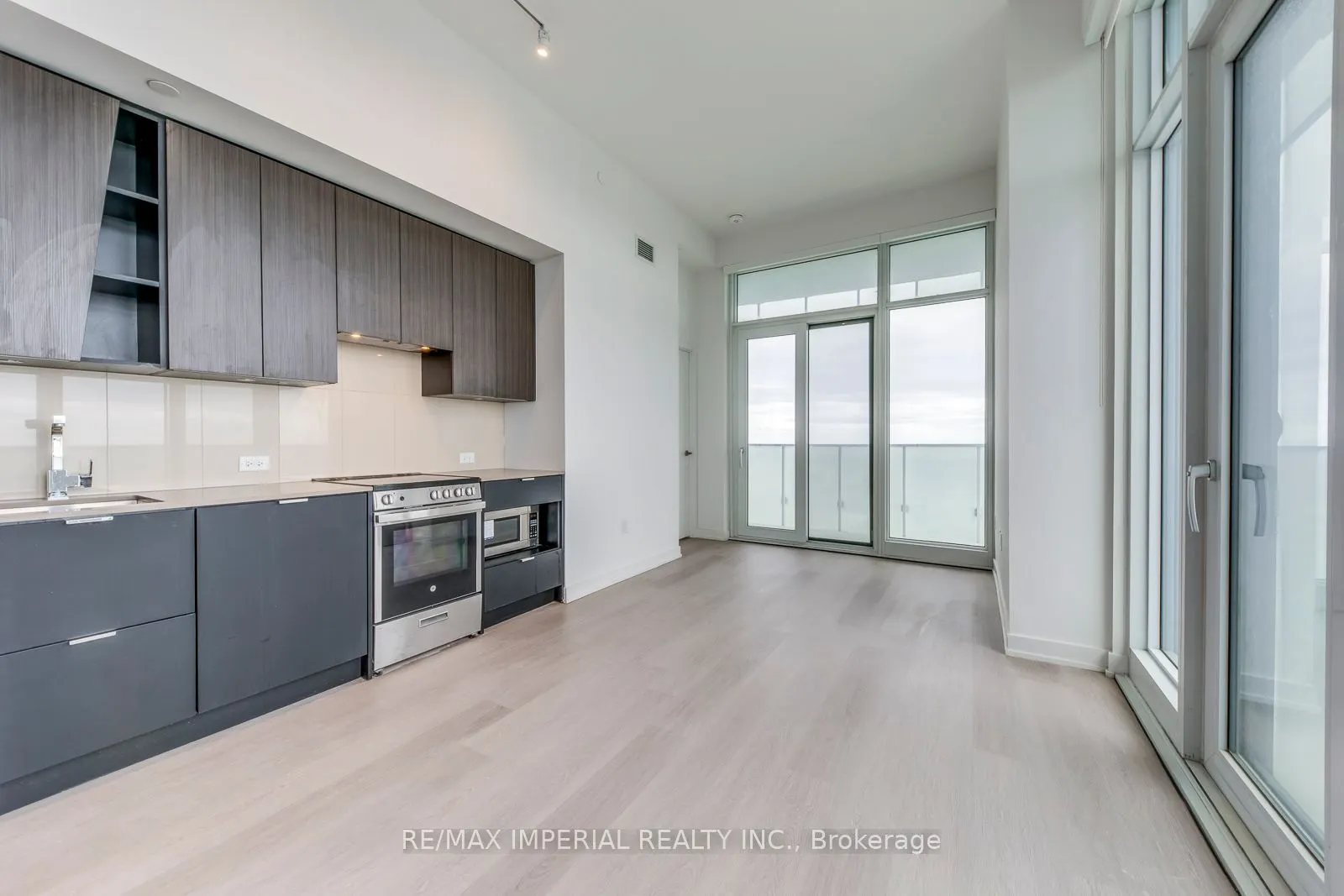 3883 Quartz Road, #4909
