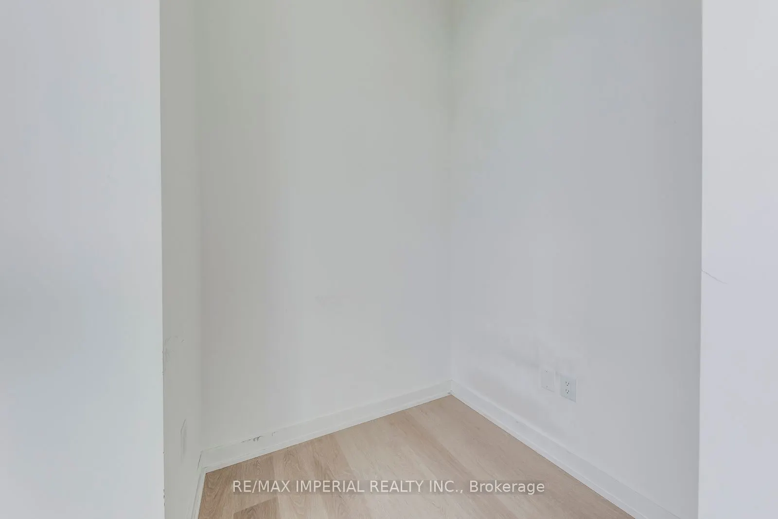 3883 Quartz Road, #4909