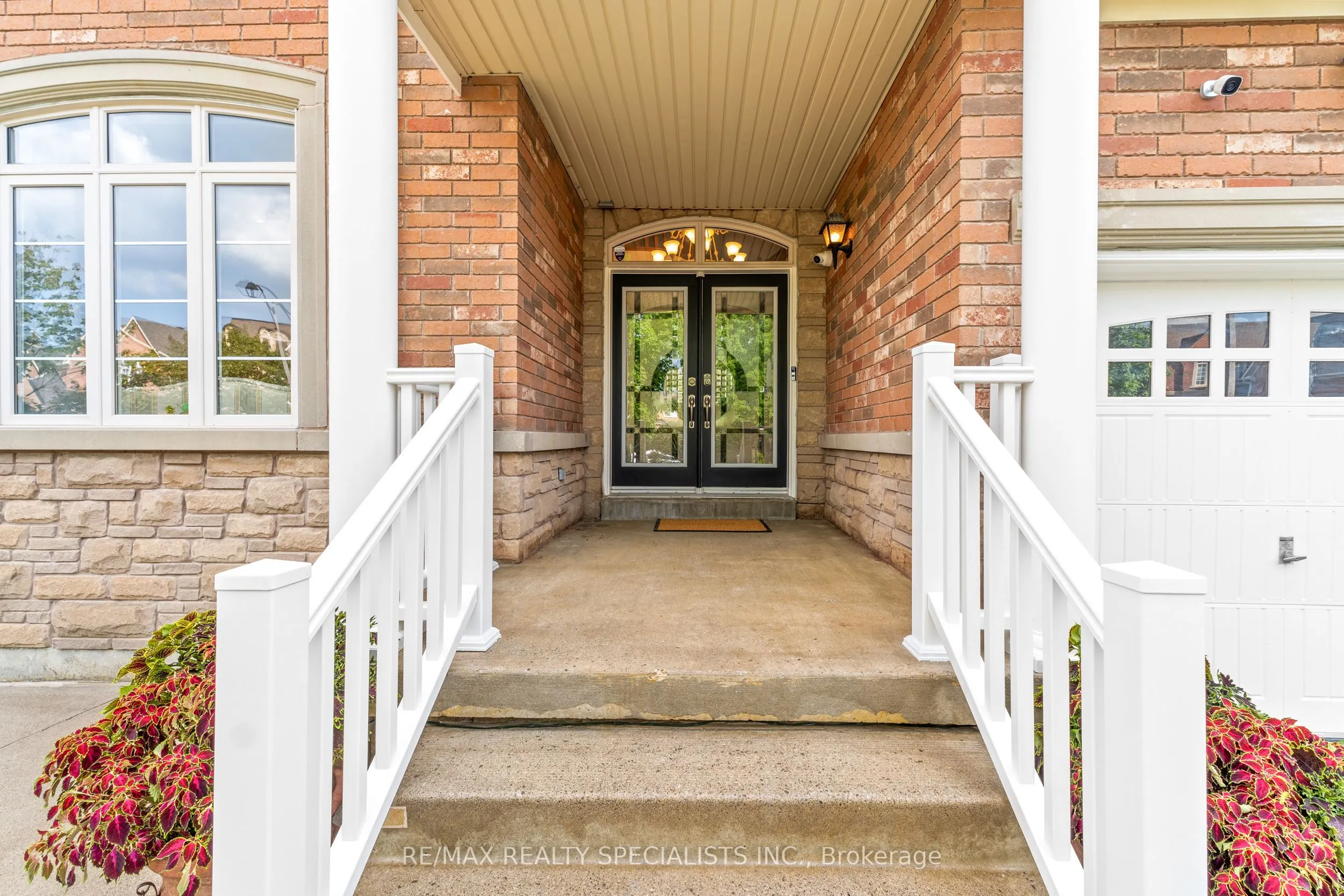 22 Saint Hubert Drive