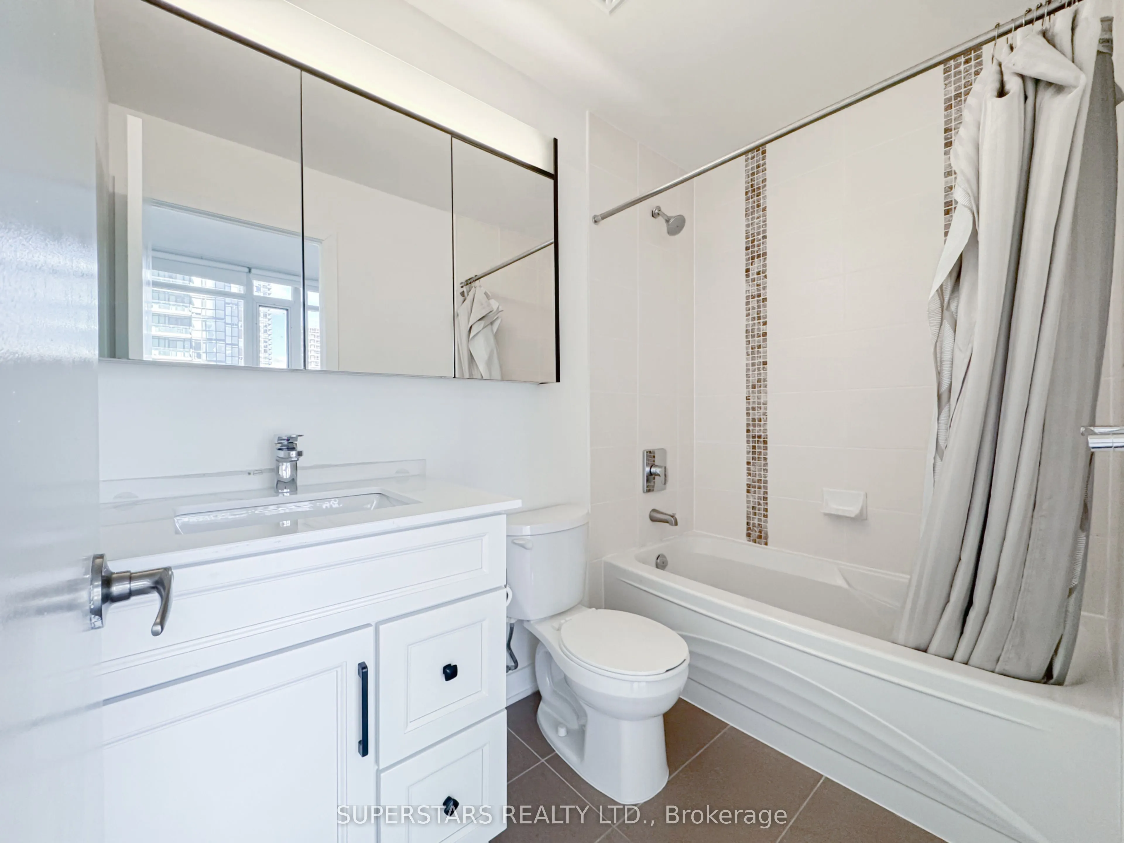 4065 Brickstone Mews, #806