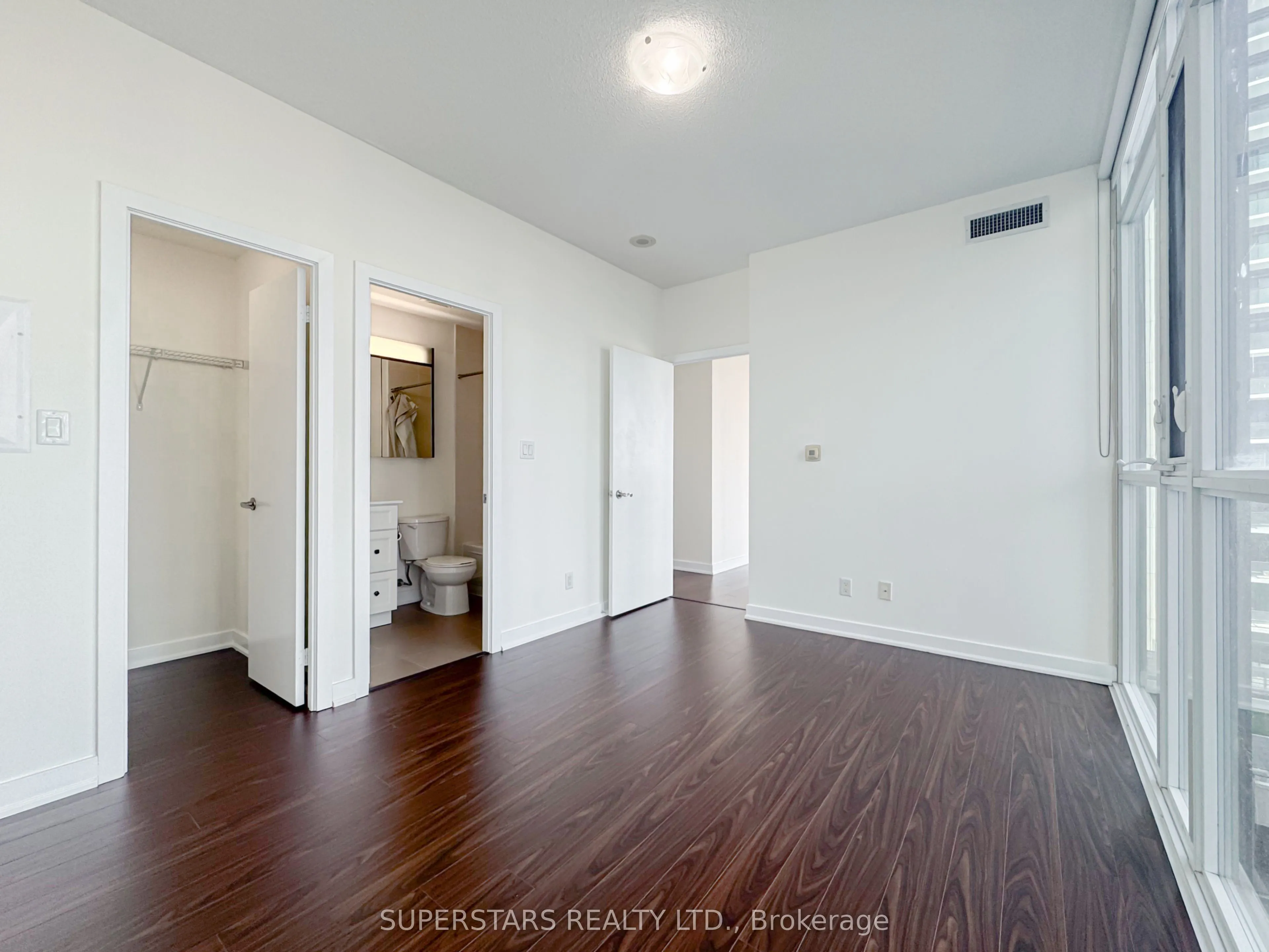 4065 Brickstone Mews, #806