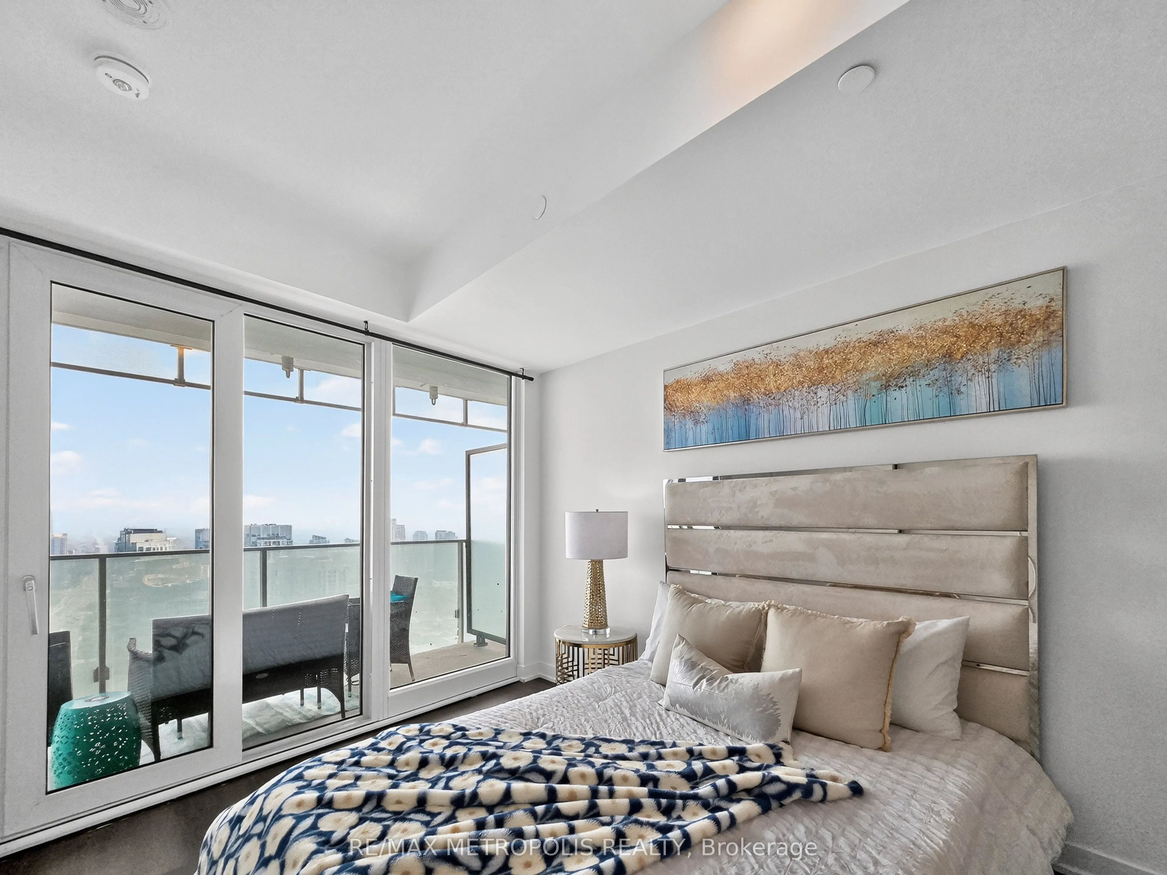 3900 CONFEDERATION Parkway, #4010