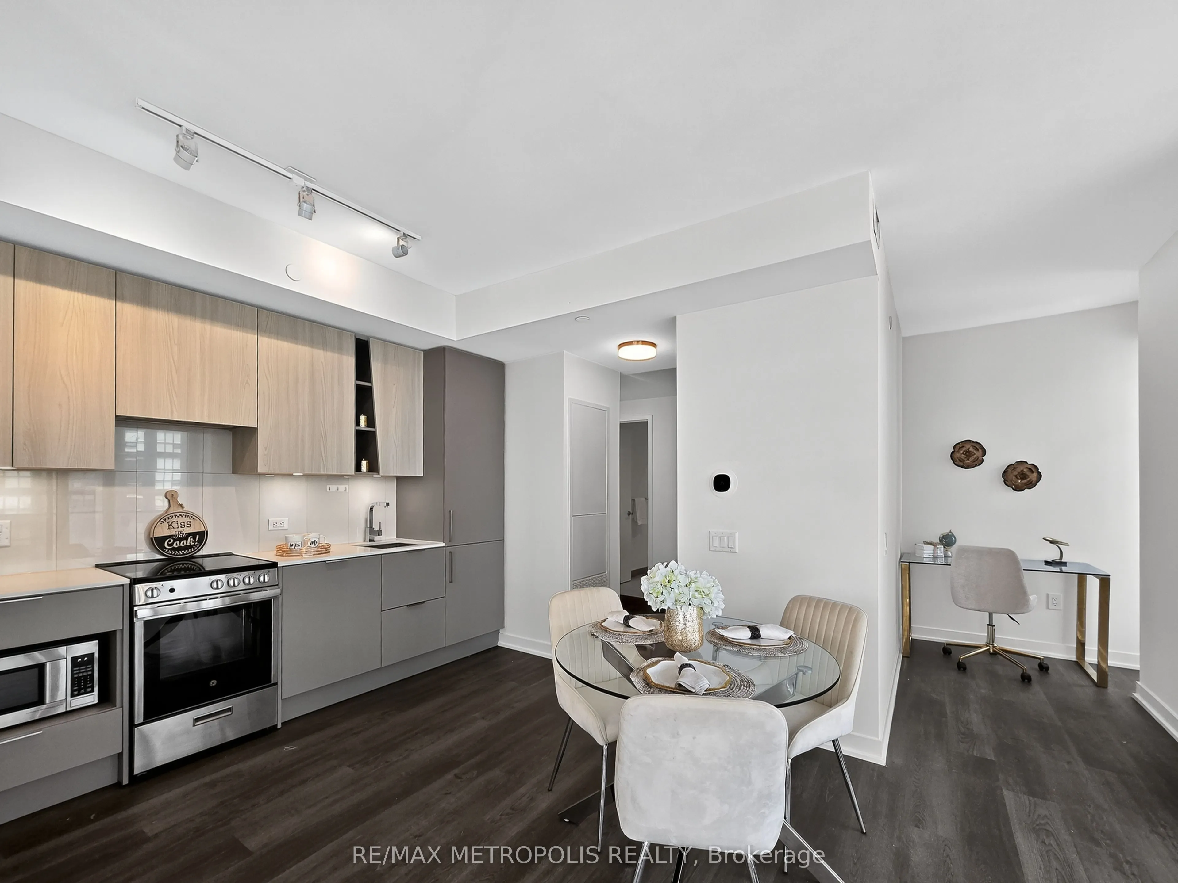 3900 CONFEDERATION Parkway, #4010