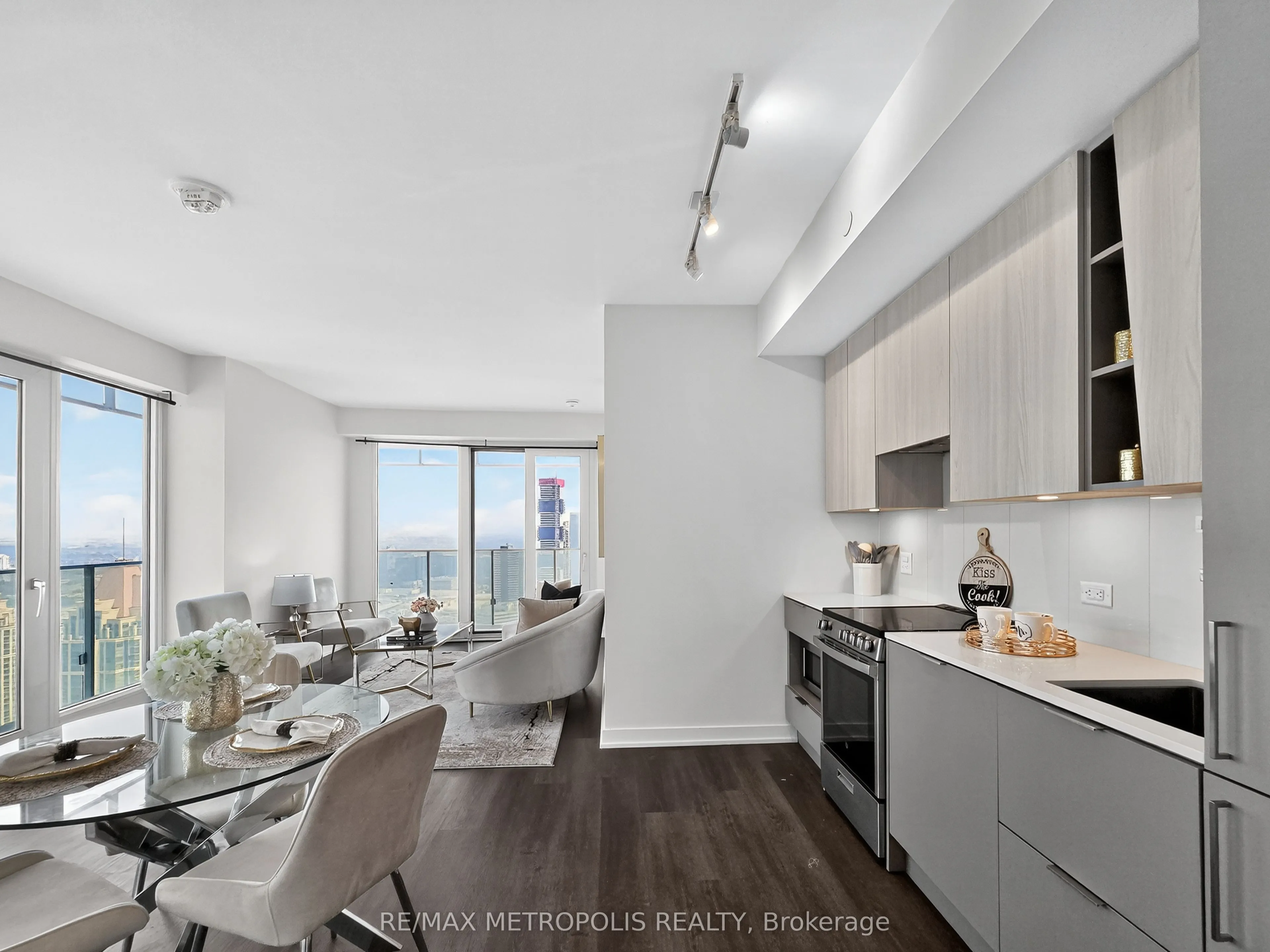 3900 CONFEDERATION Parkway, #4010