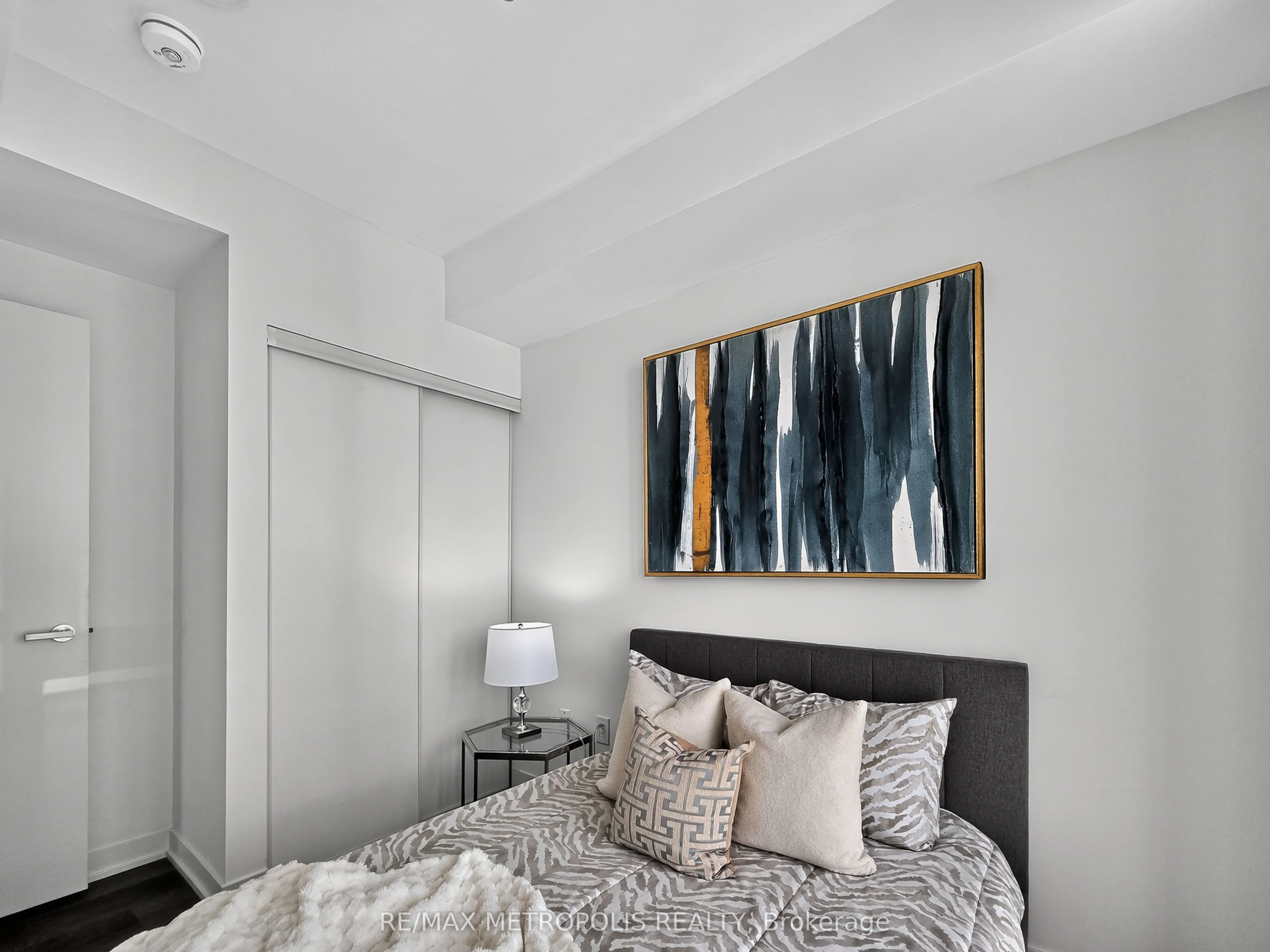 3900 CONFEDERATION Parkway, #4010