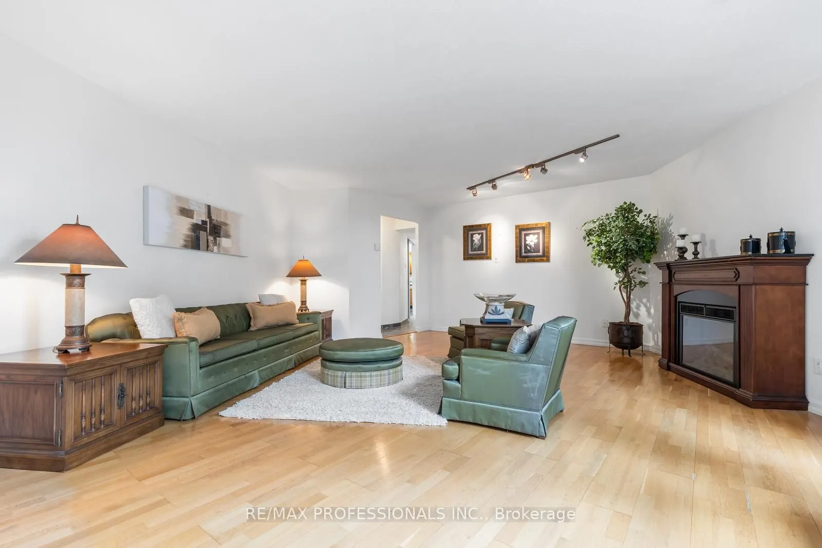 284 Mill Road, #A1