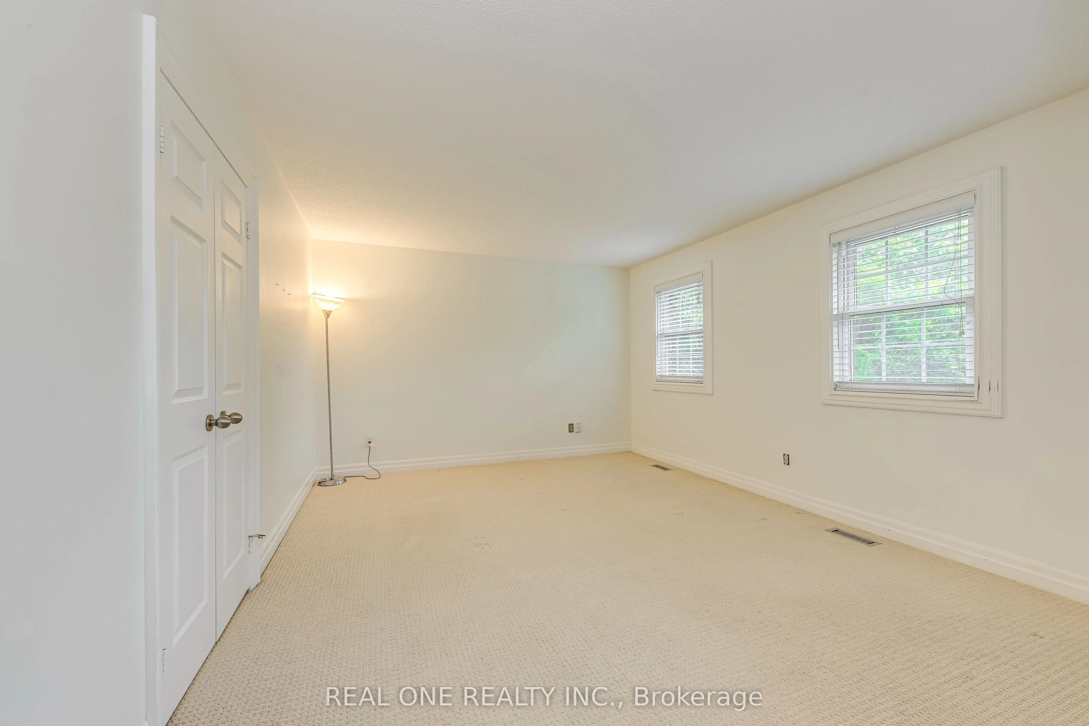 1236 Woodview Drive