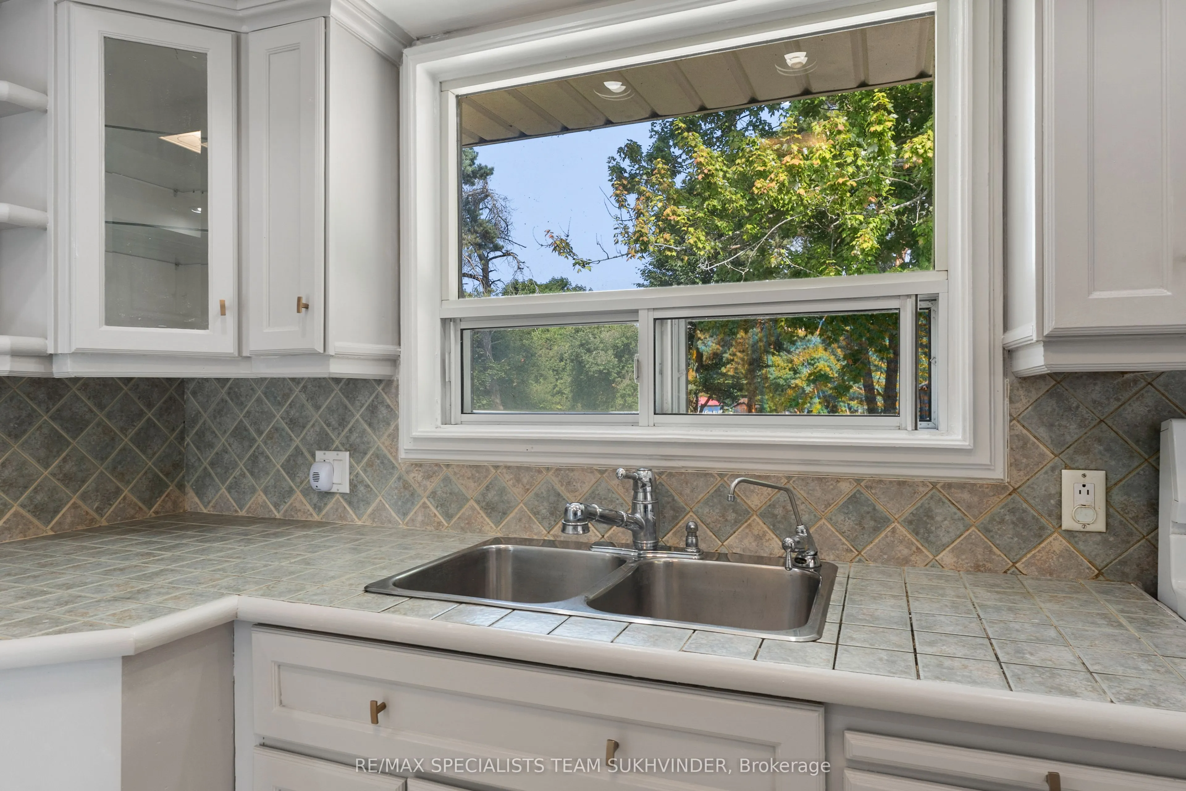 4886 Olde Base Line Road