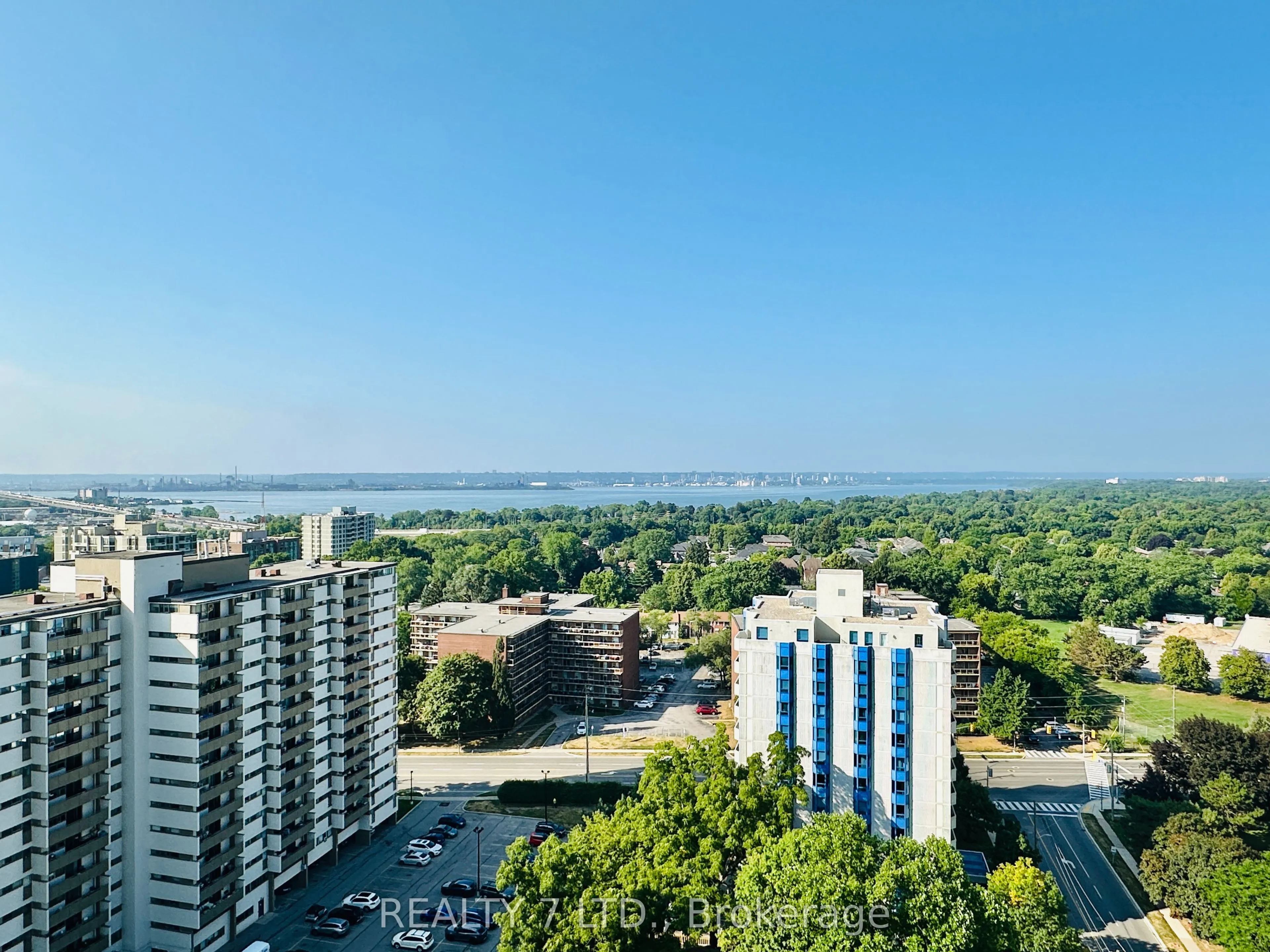 500 Brock Avenue N, #1701