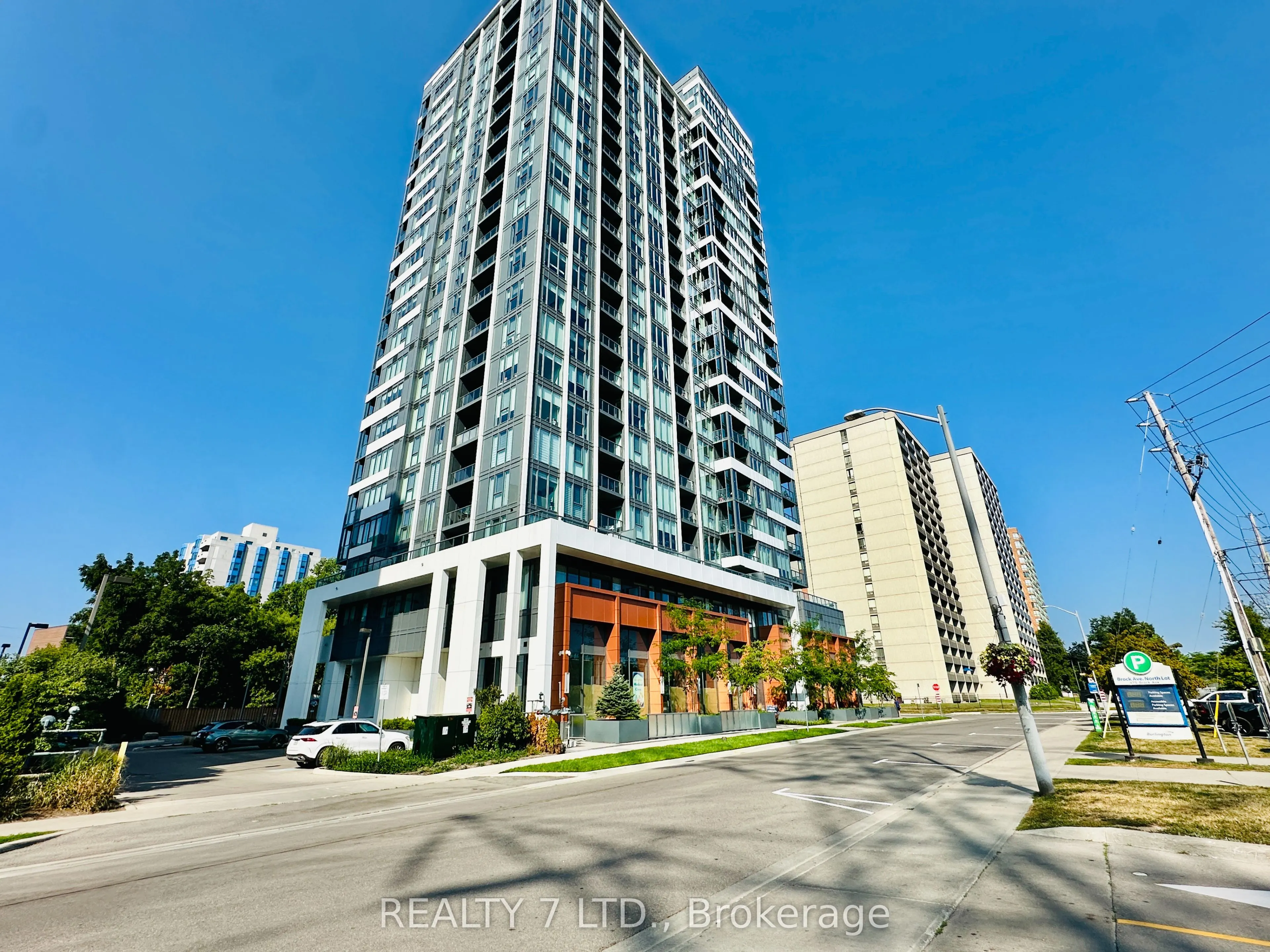 500 Brock Avenue N, #1701