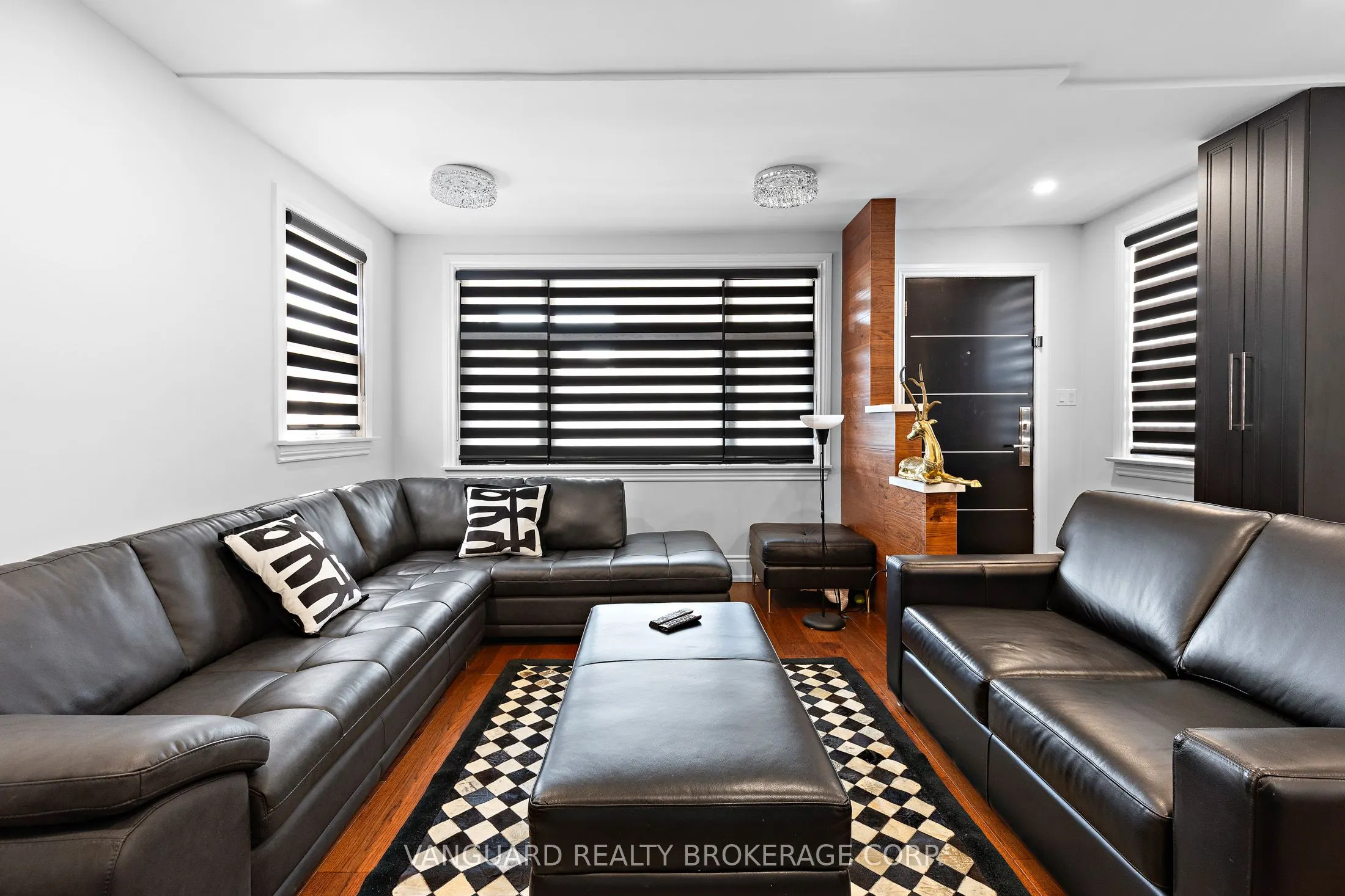 220 Belgravia Avenue