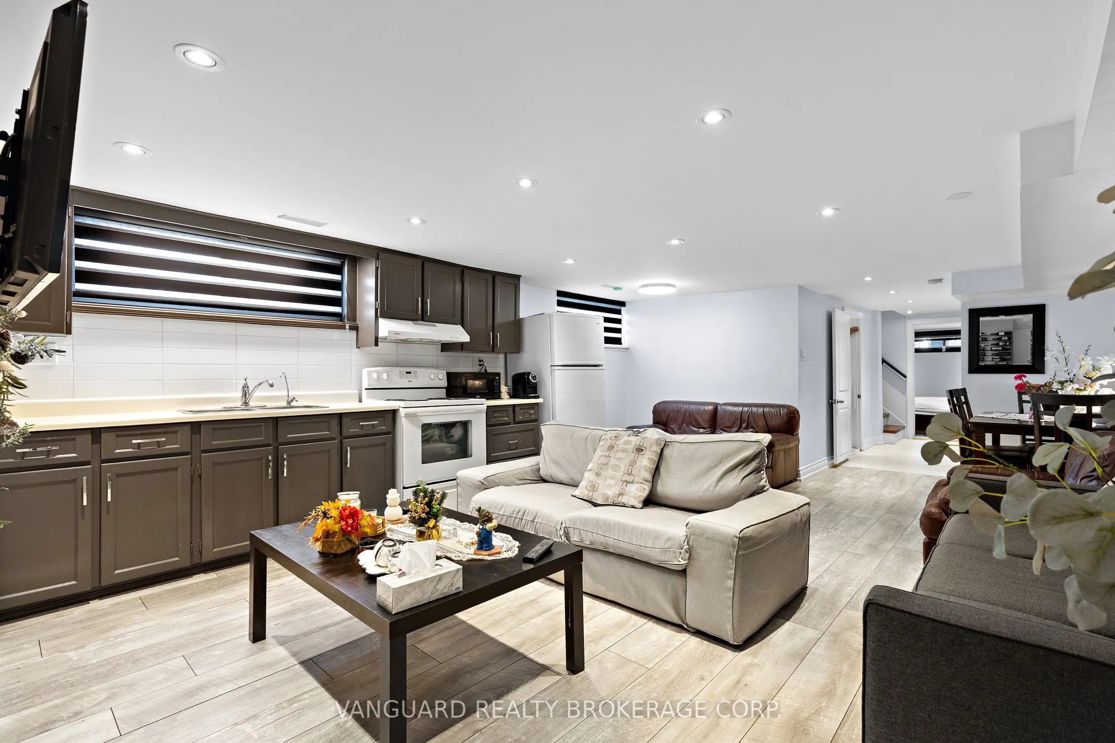 220 Belgravia Avenue
