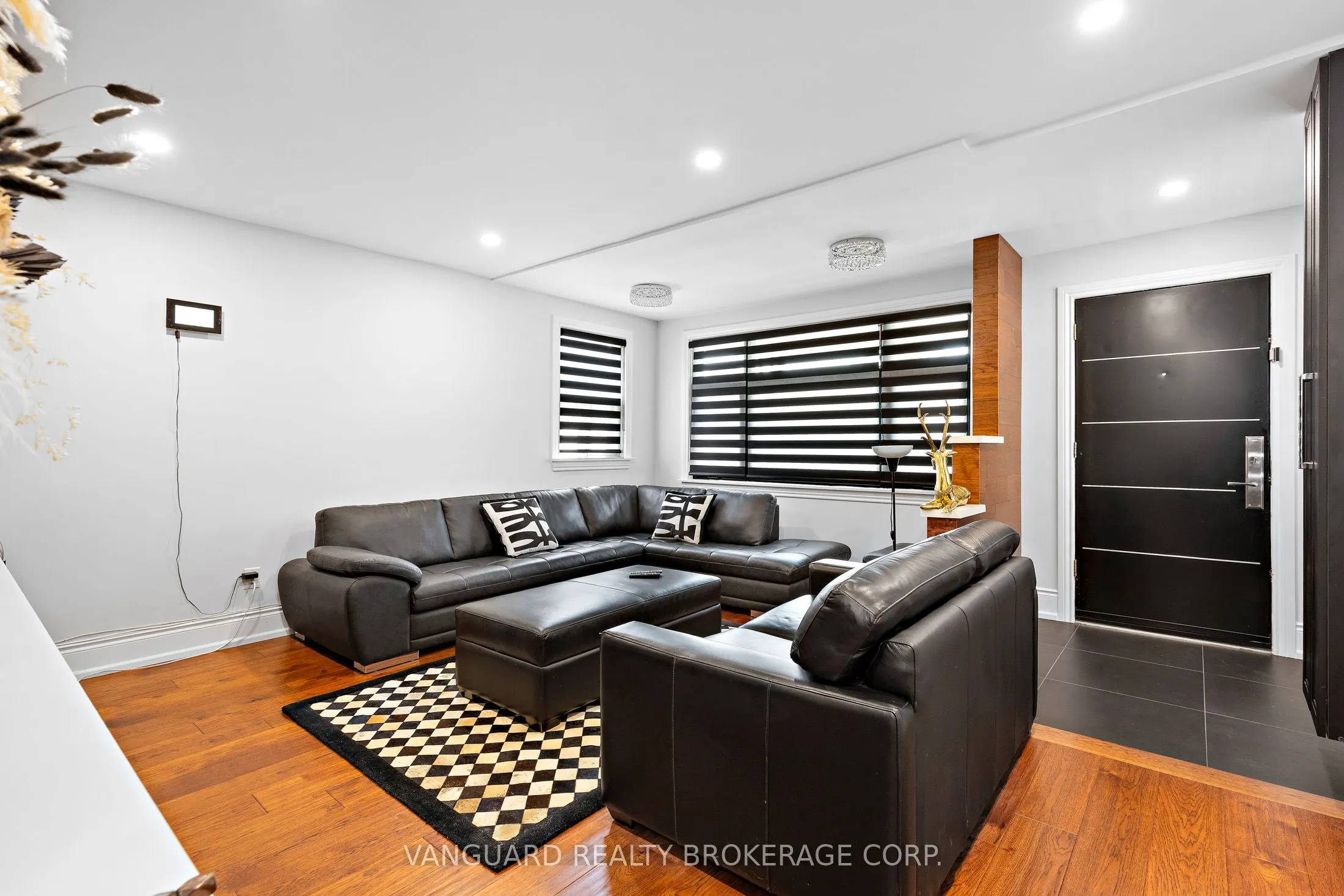 220 Belgravia Avenue