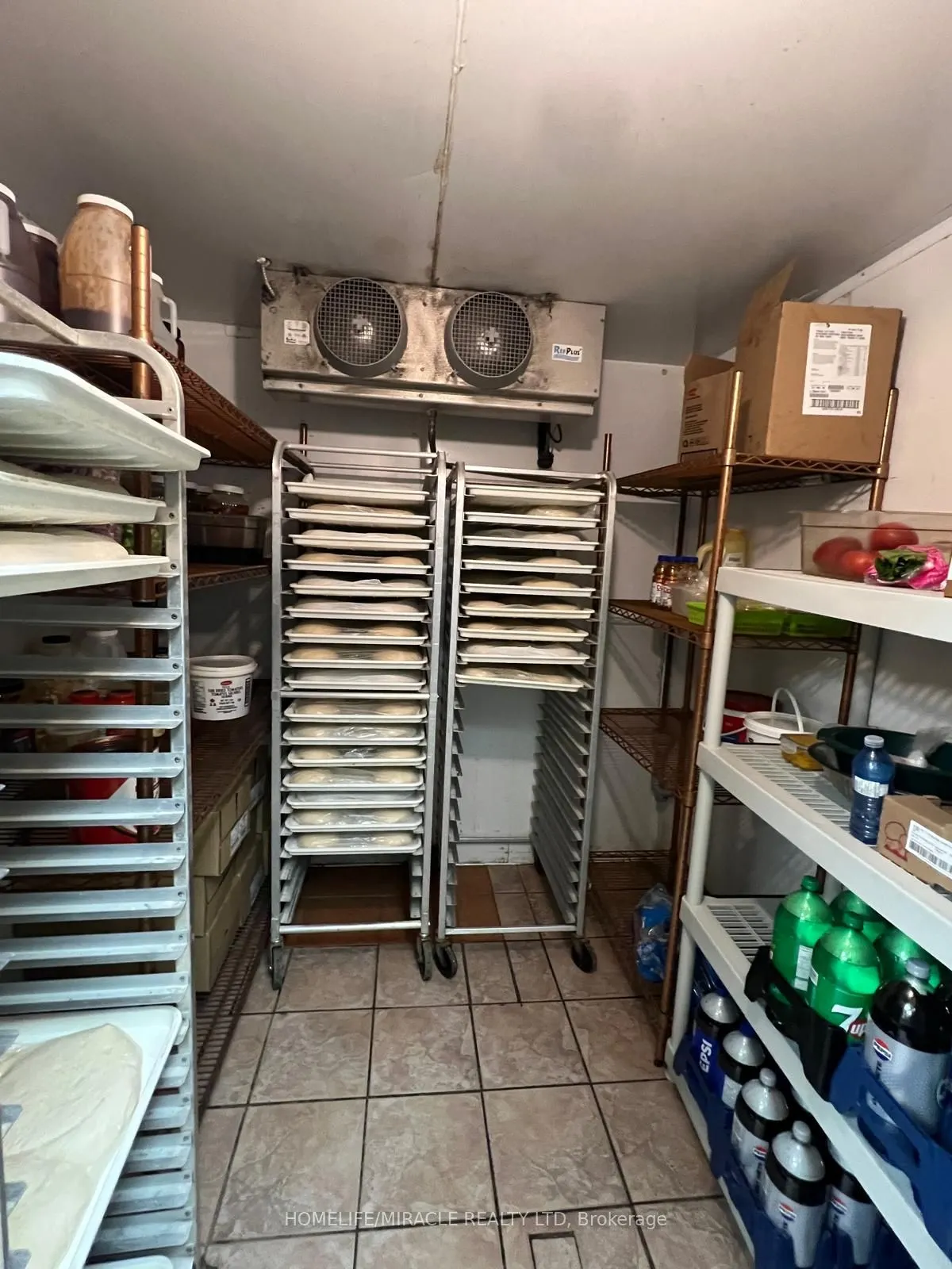 2501 Hampshire Gate