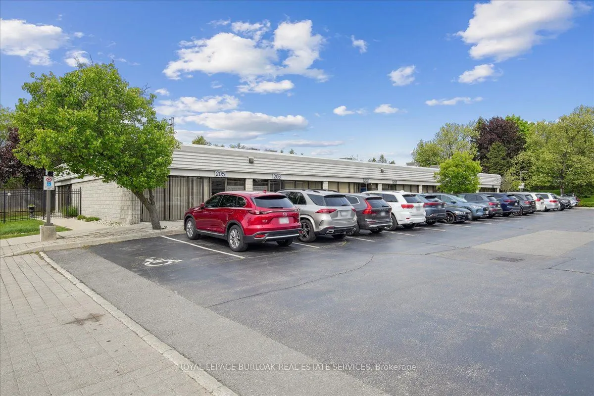 2289 Fairview Street, #108