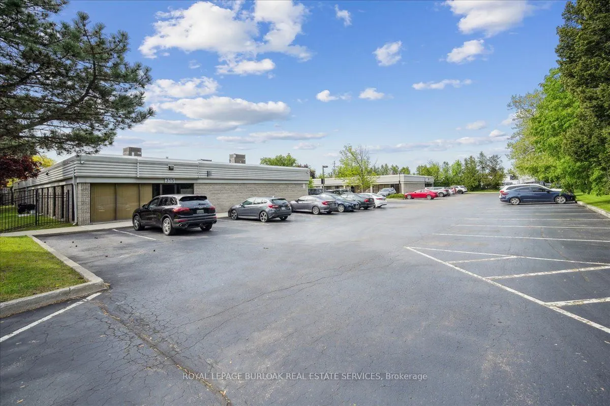 2289 Fairview Street, #108