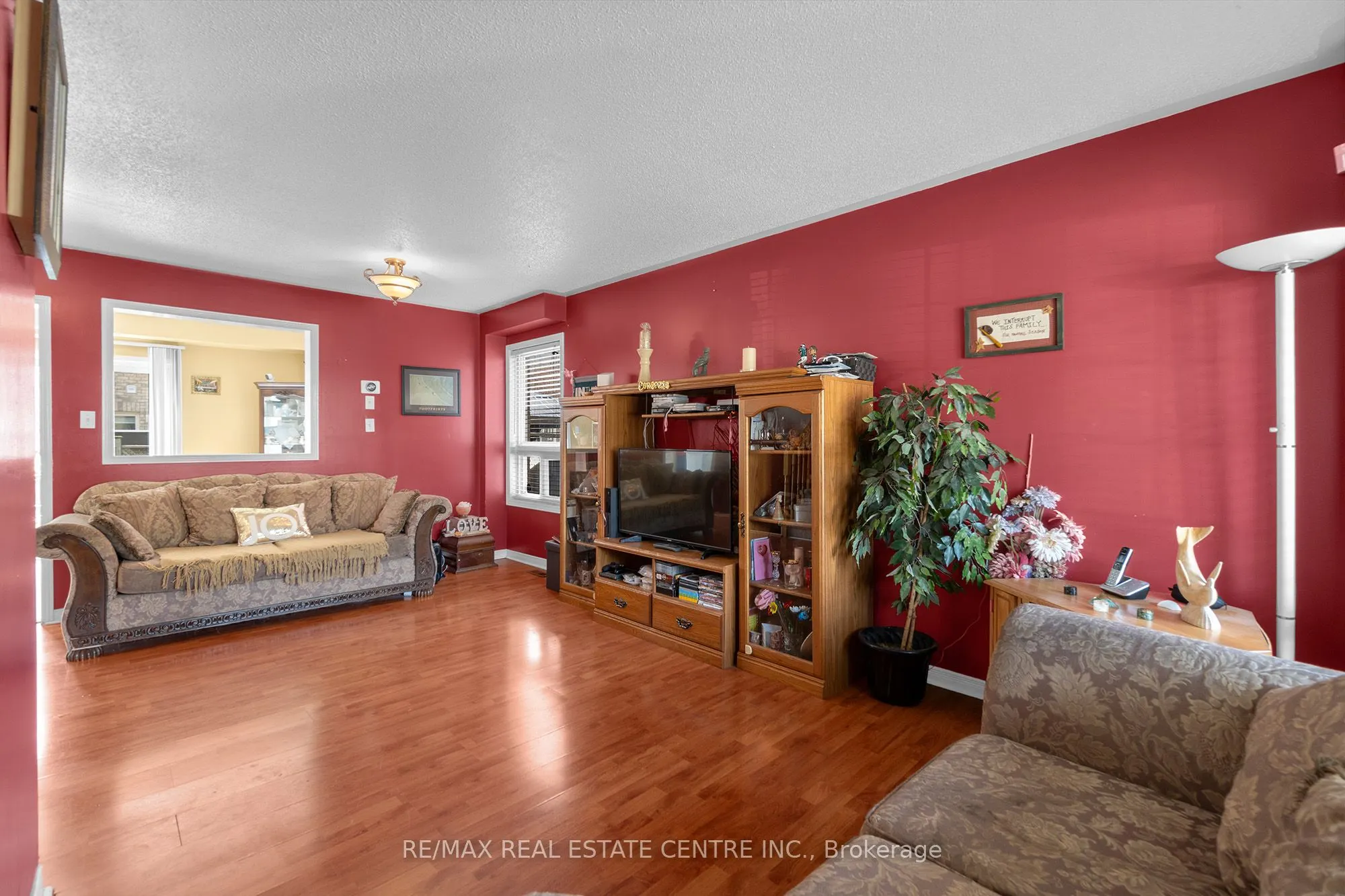140 Saintsbury Crescent