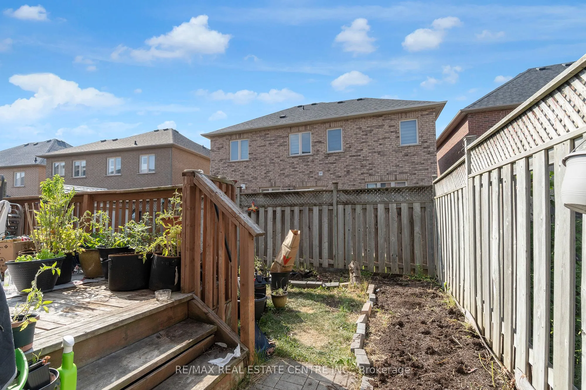 140 Saintsbury Crescent