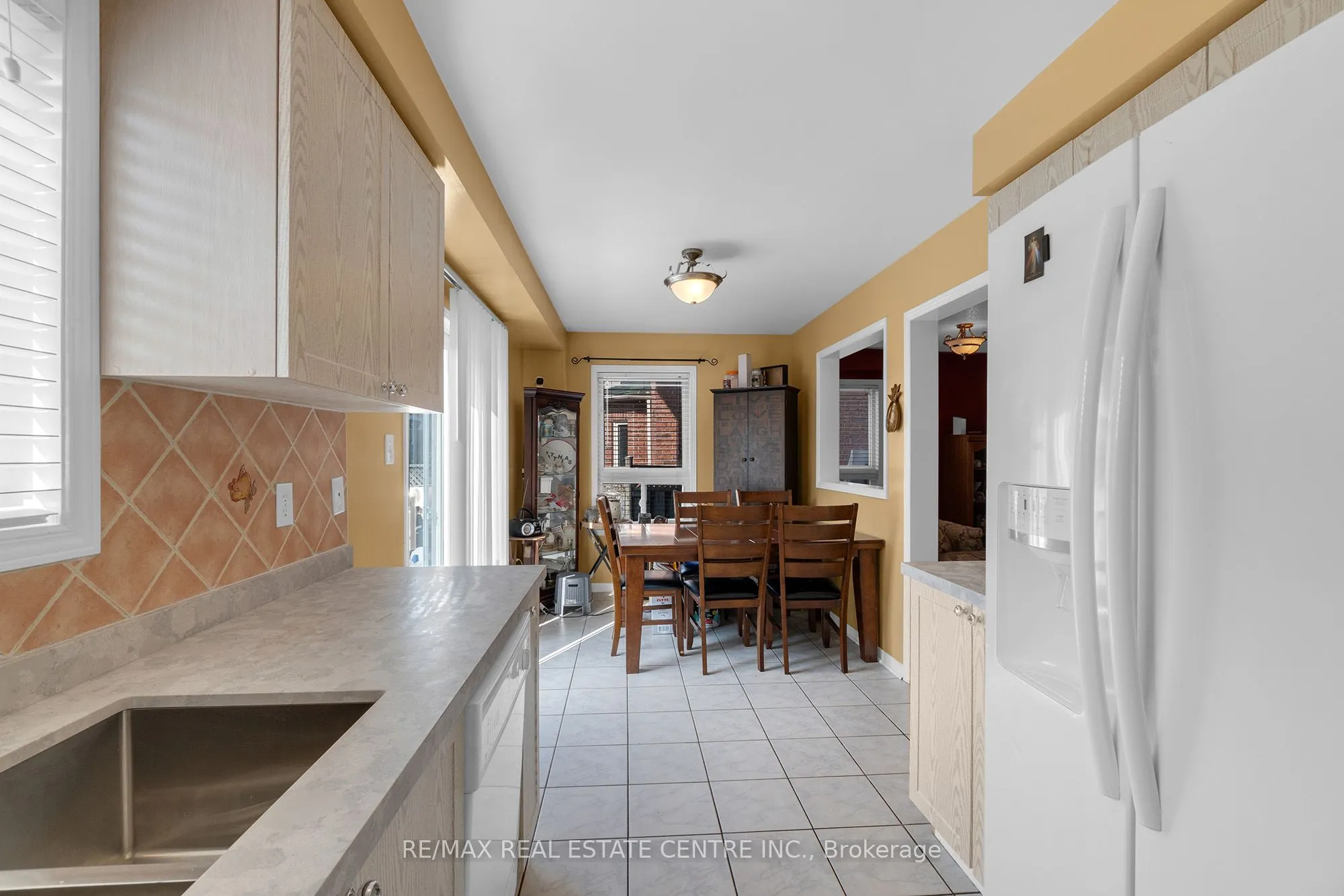 140 Saintsbury Crescent