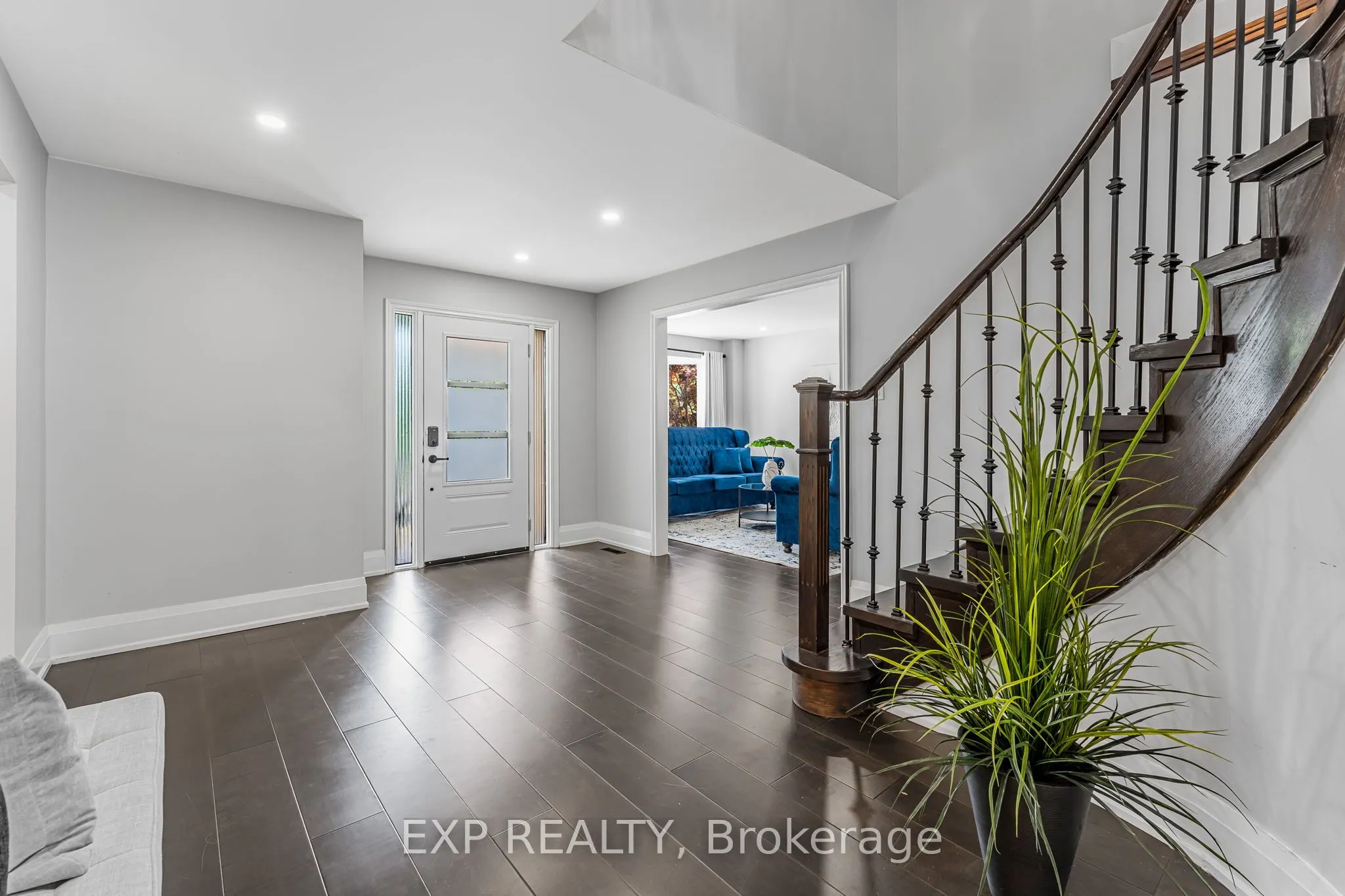 1221 Creekside Drive