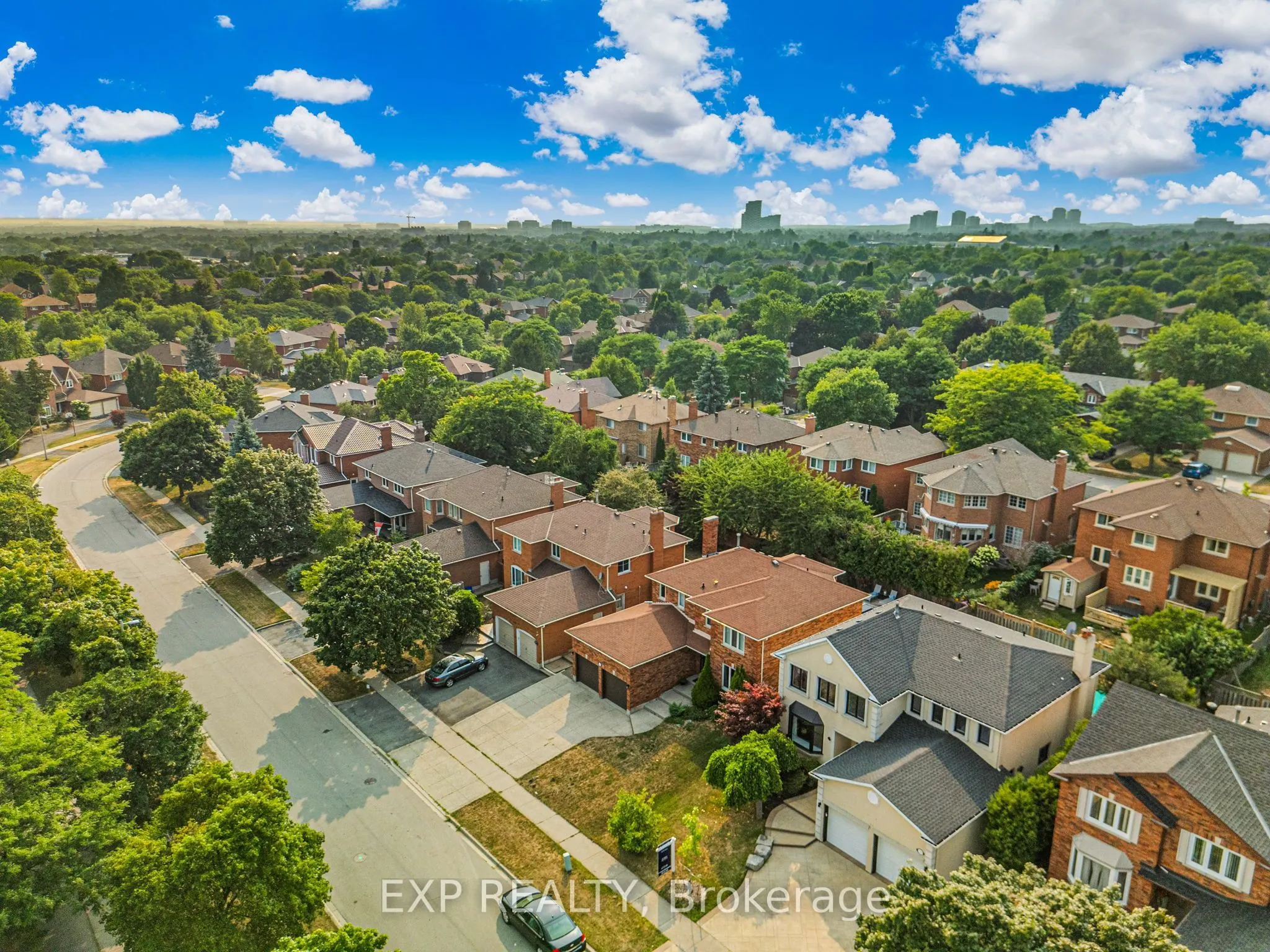 1221 Creekside Drive