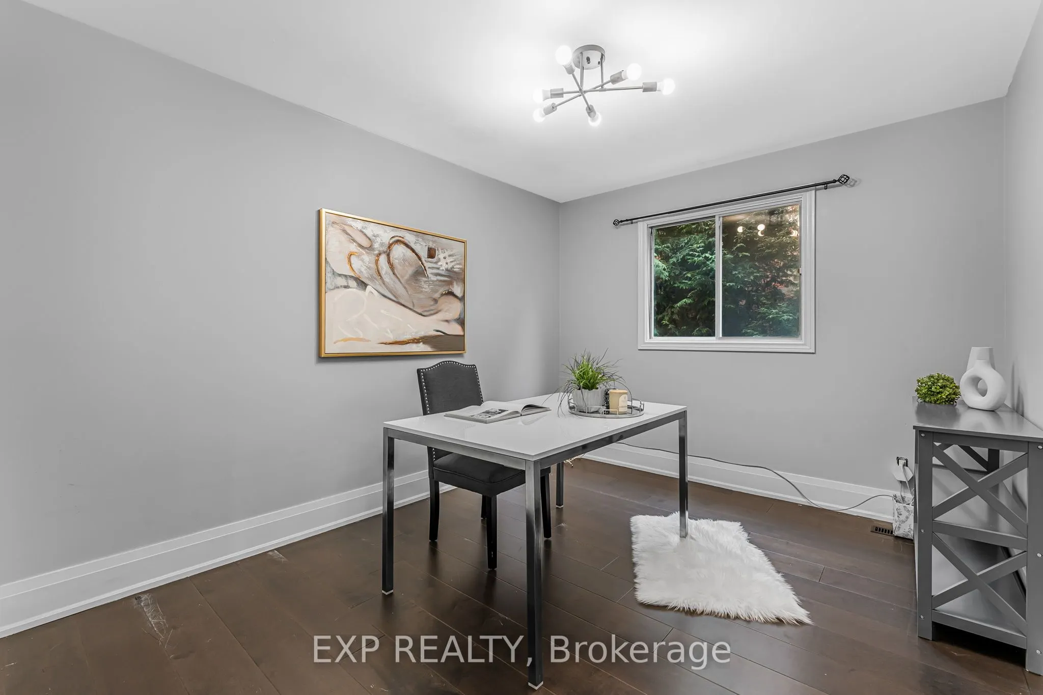 1221 Creekside Drive
