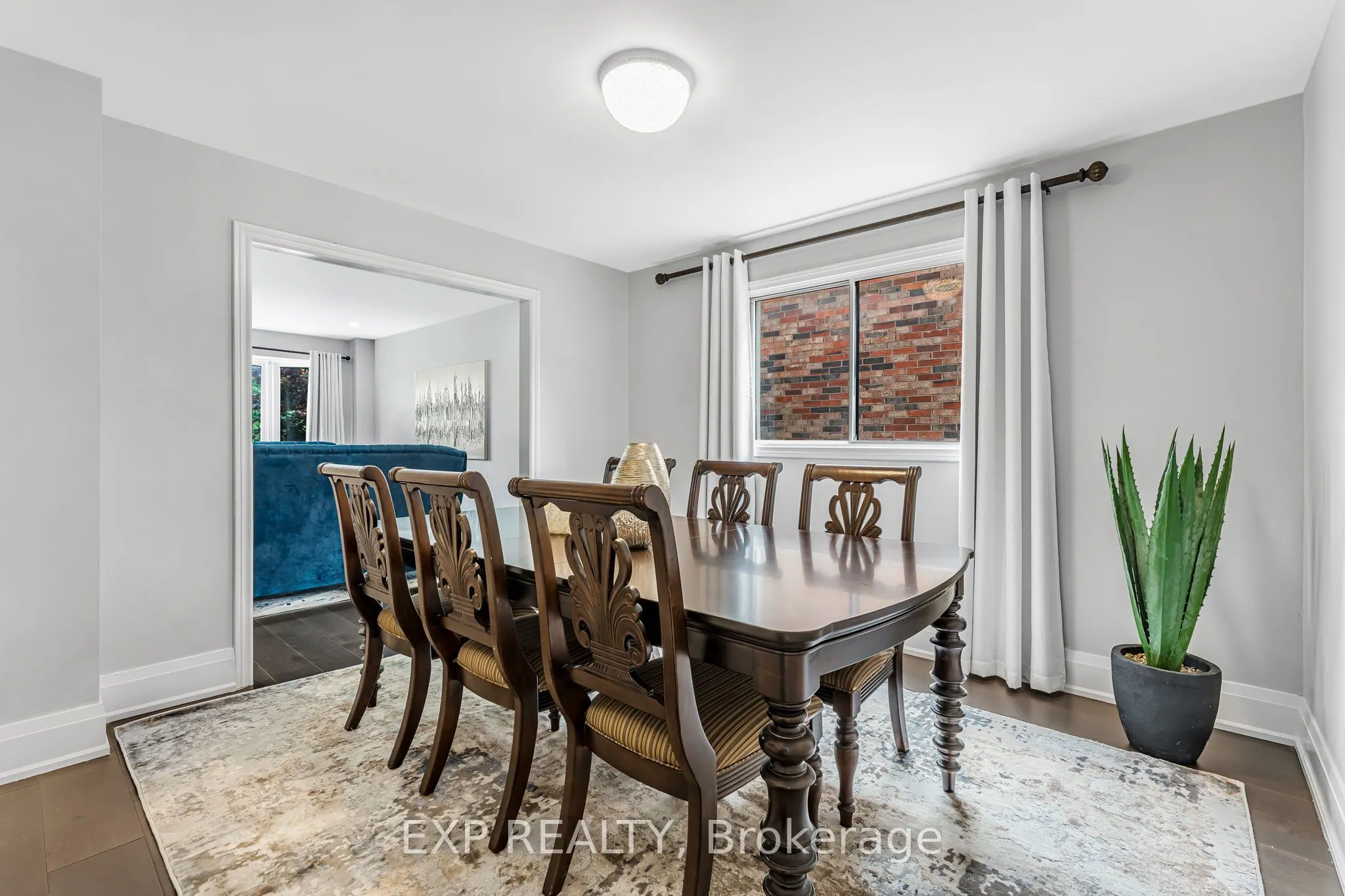 1221 Creekside Drive