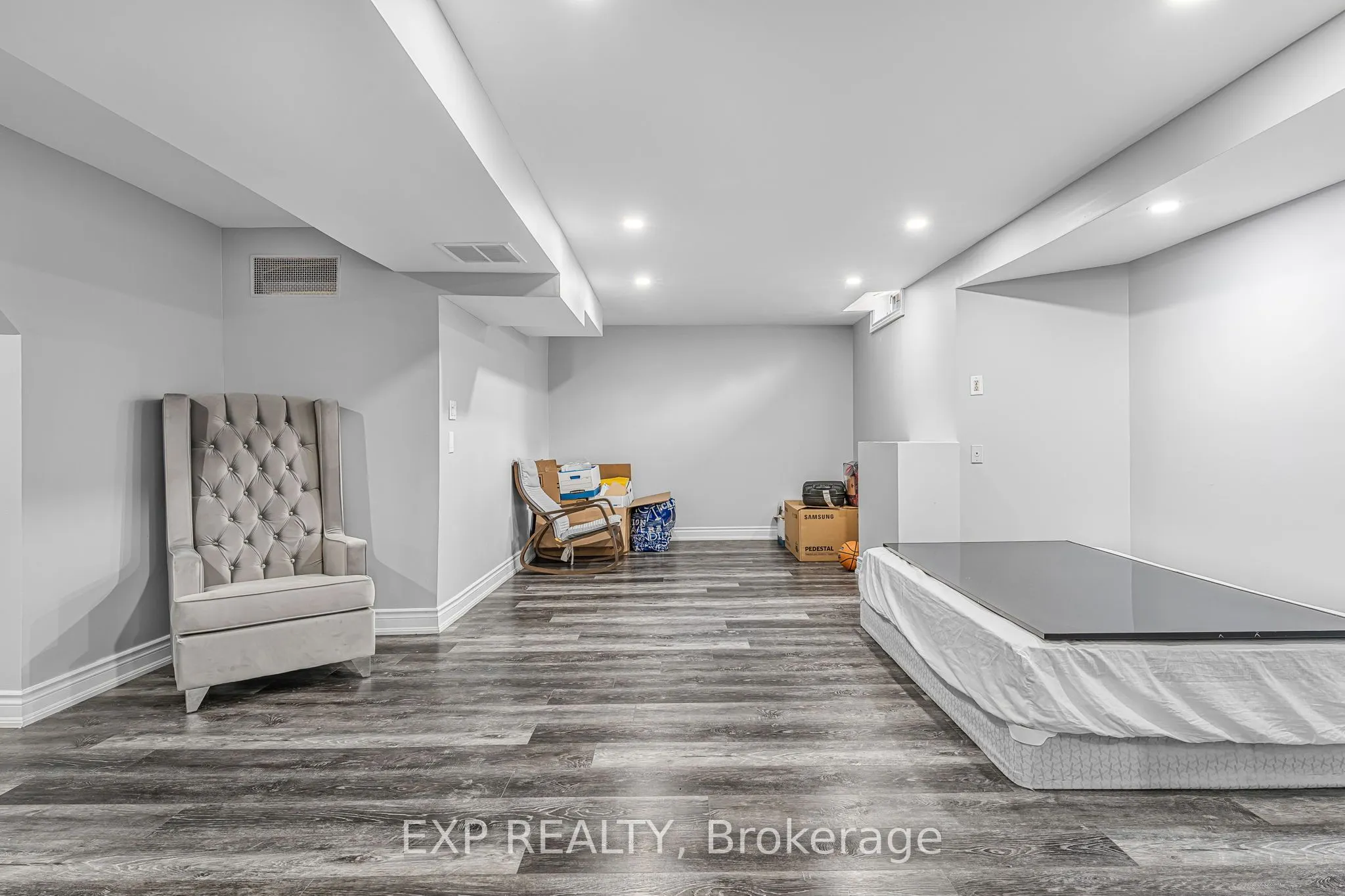 1221 Creekside Drive