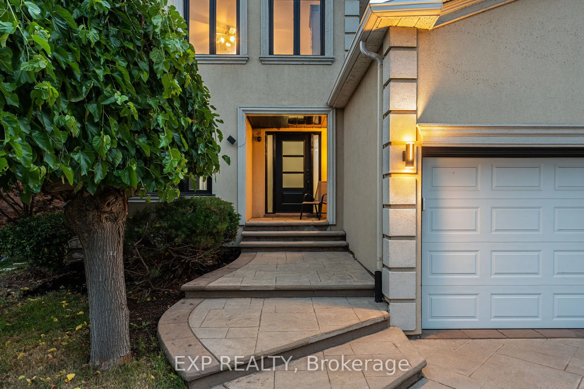 1221 Creekside Drive