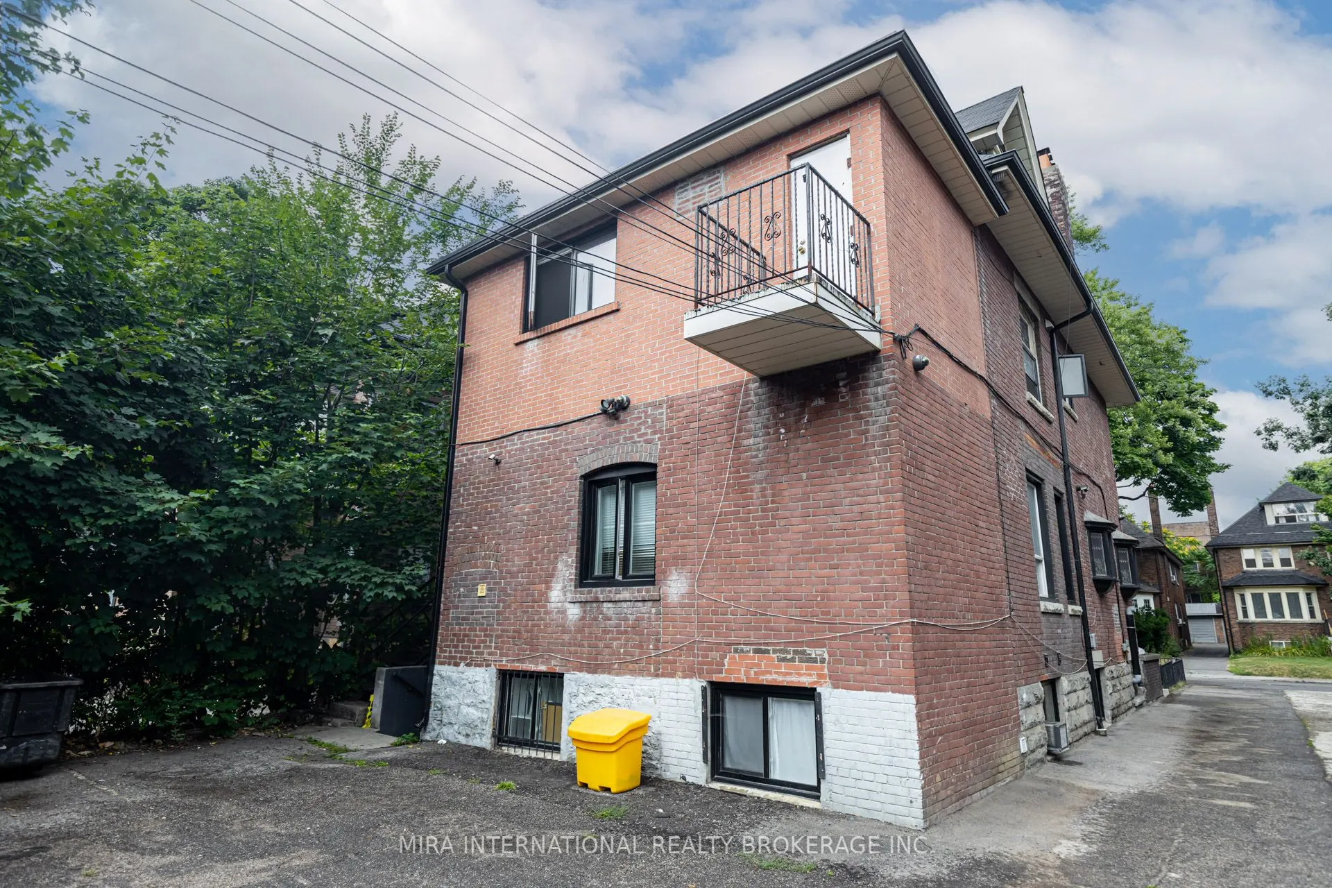 11 Laxton Avenue #B3