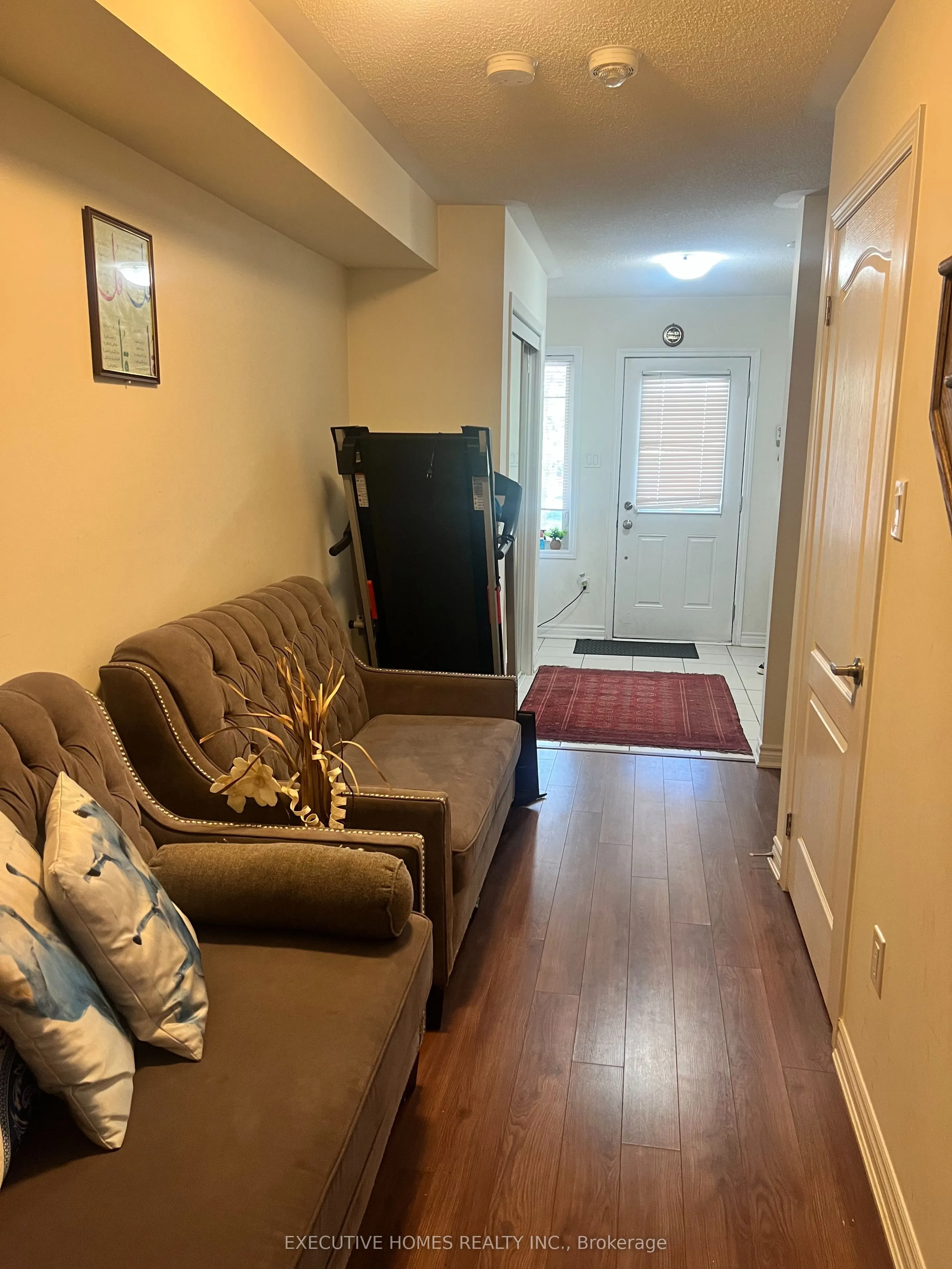 288 Reis Place