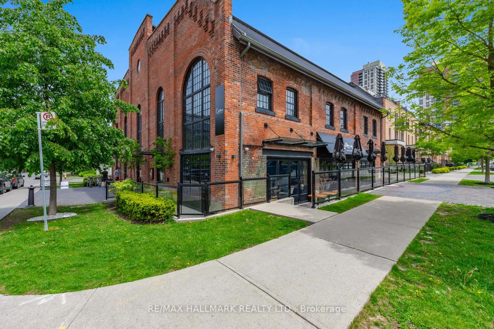9 Foundry Avenue, #111