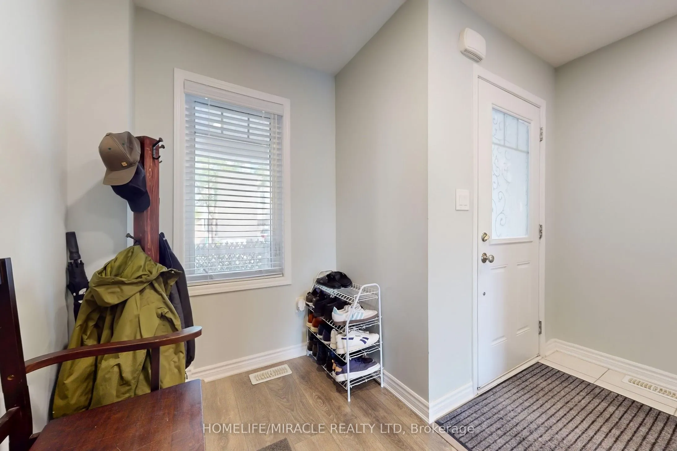 1168 Duignan Crescent