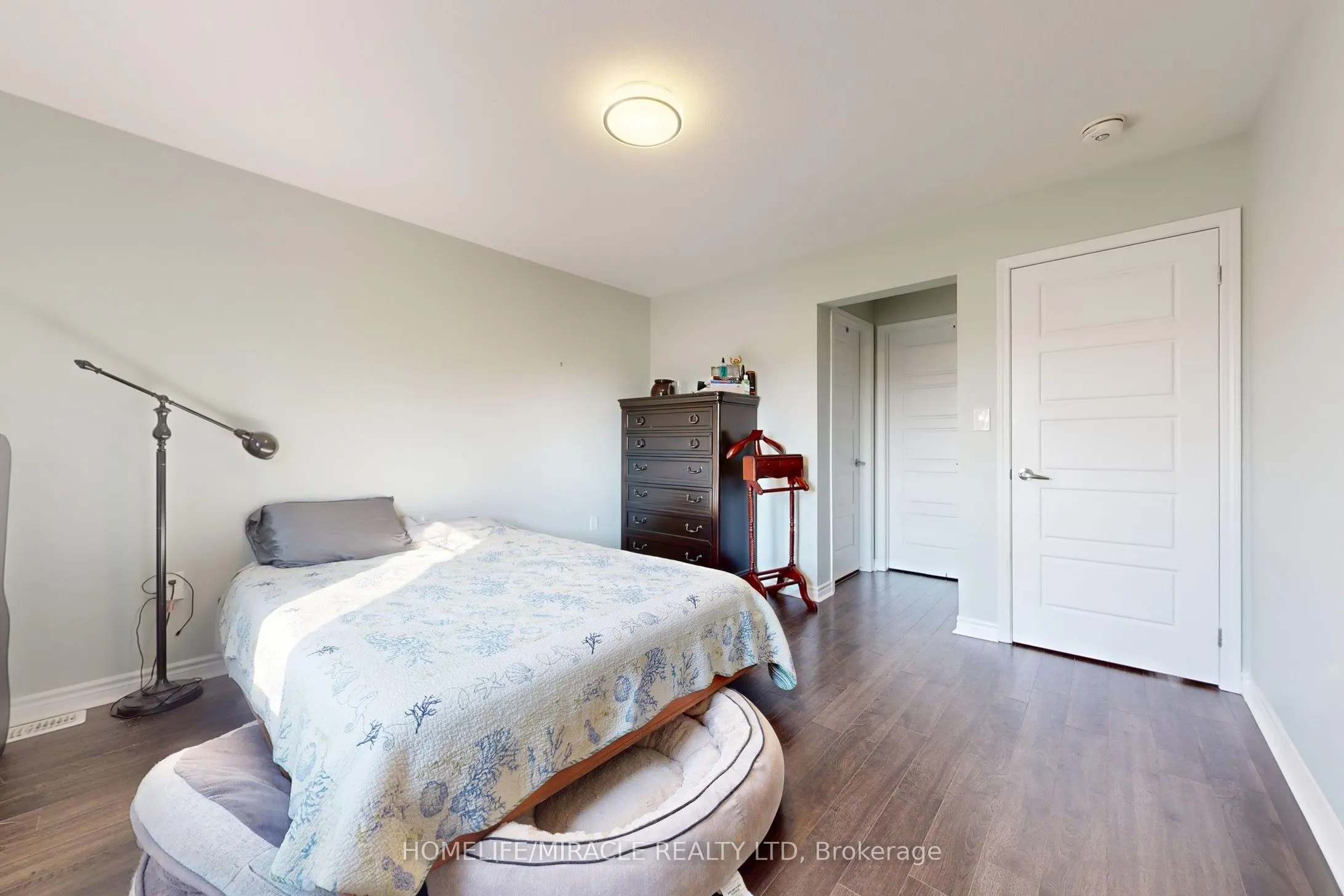 1168 Duignan Crescent