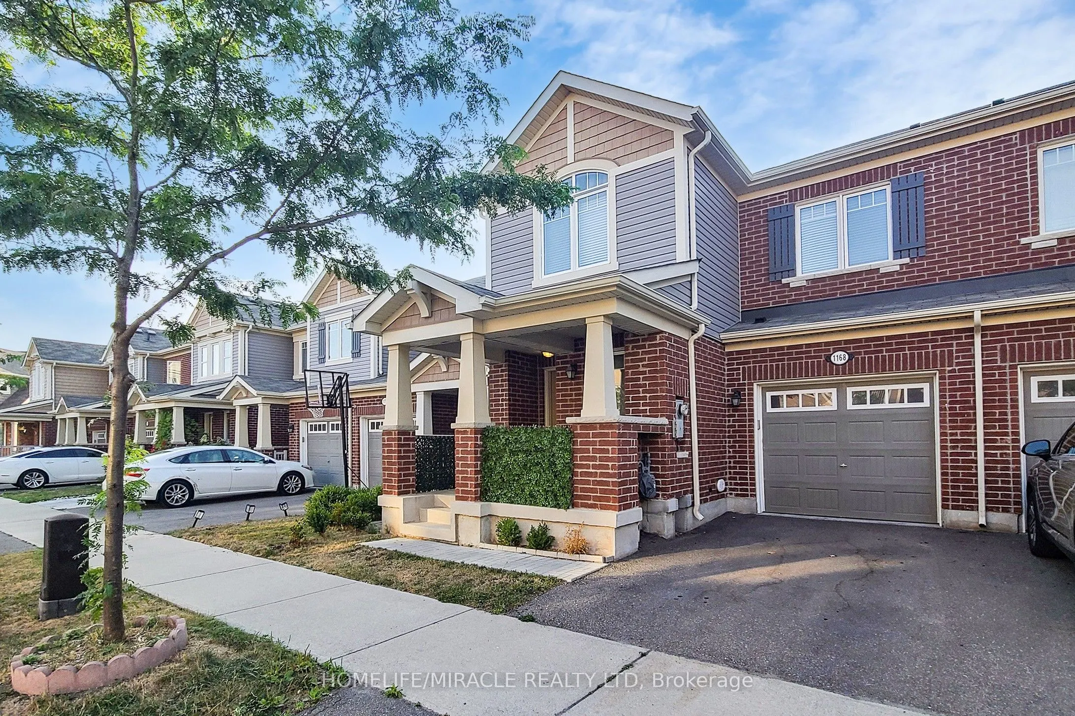 1168 Duignan Crescent