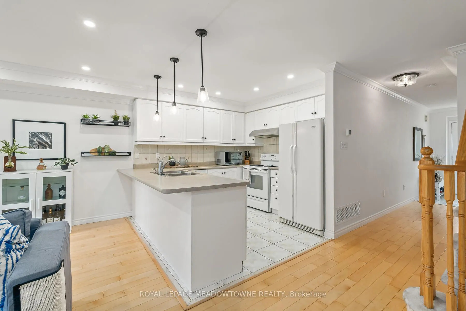 11 Bradley Drive