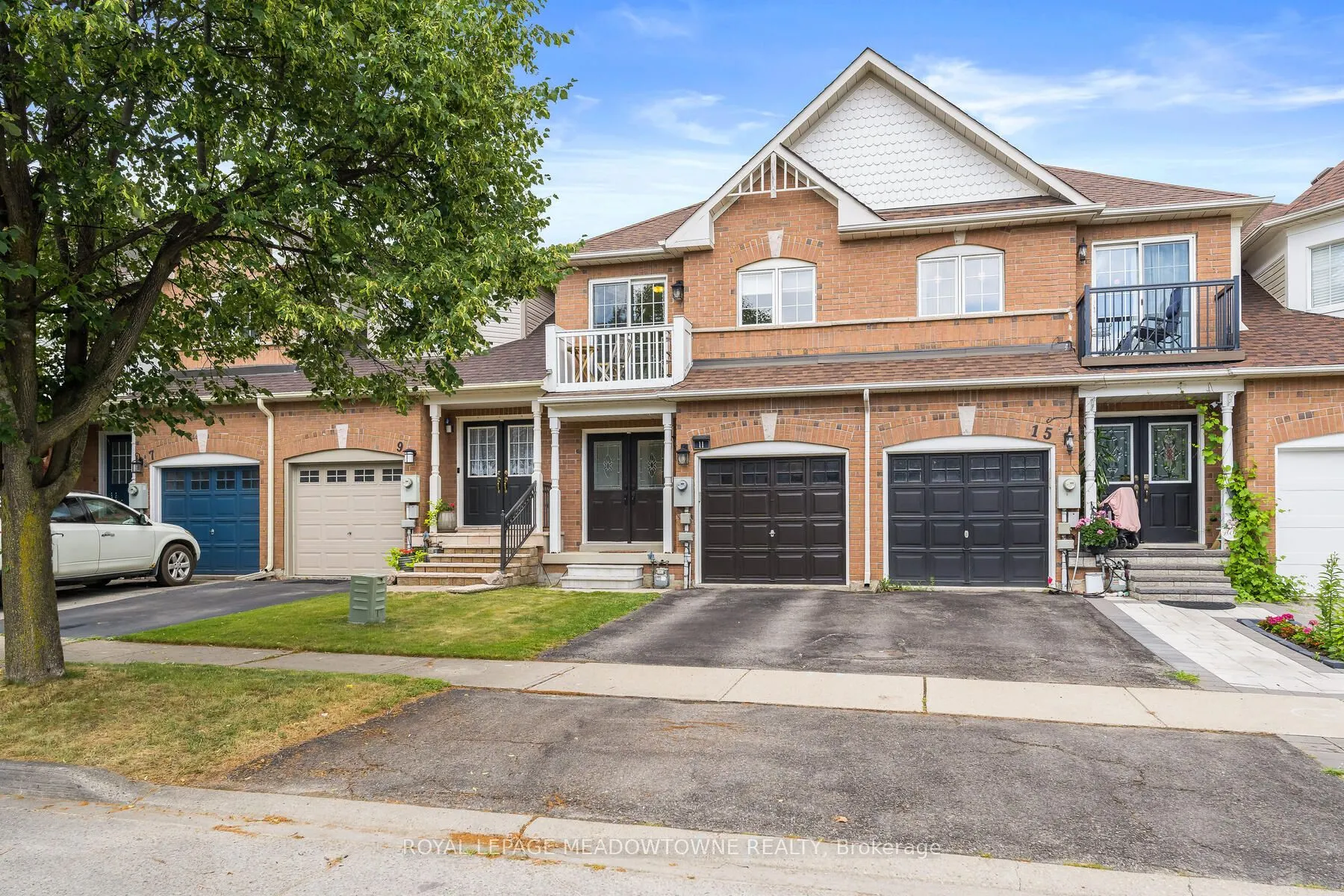 11 Bradley Drive