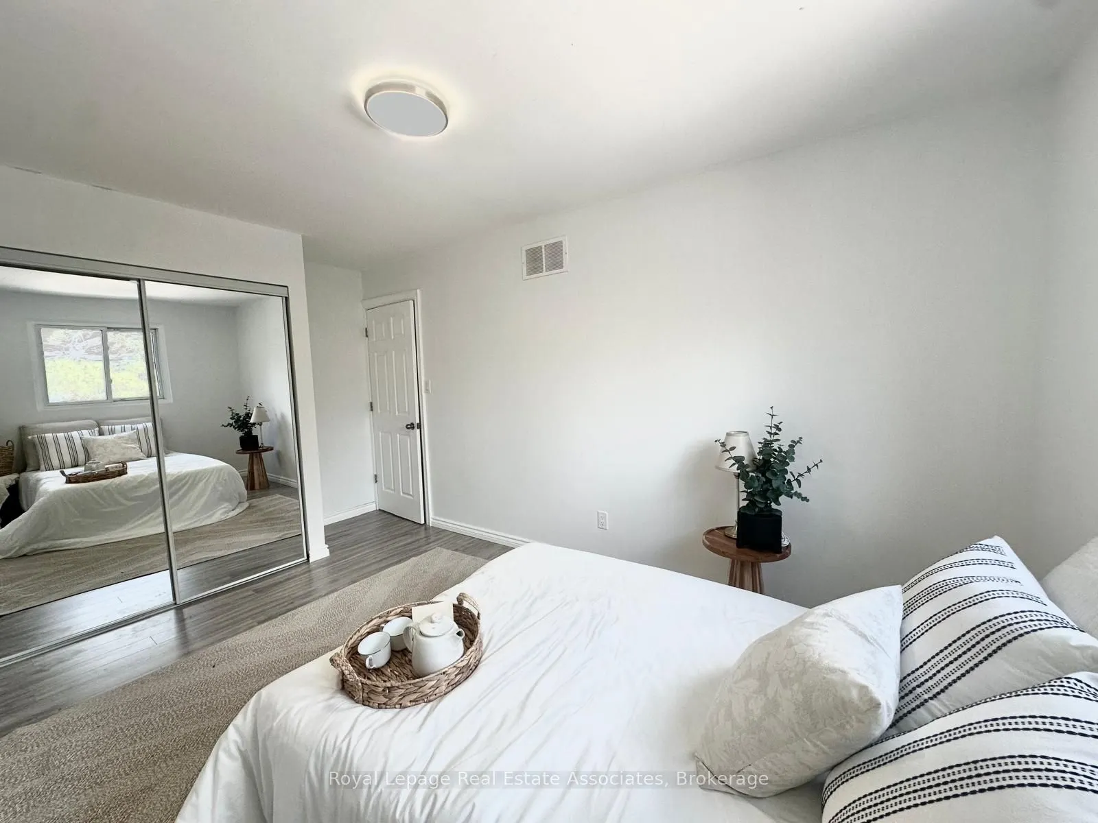 6855 Glen Erin Drive, #20