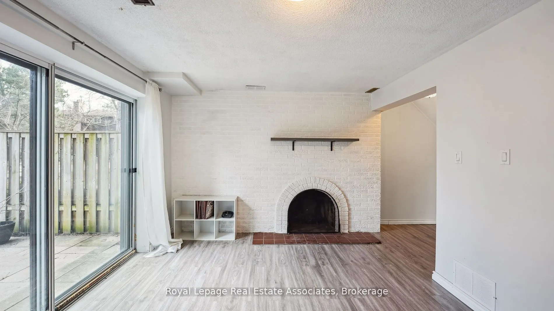 6855 Glen Erin Drive, #20
