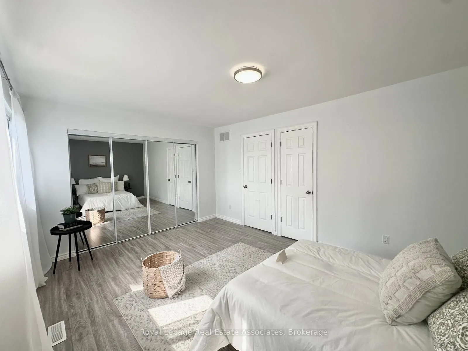 6855 Glen Erin Drive, #20