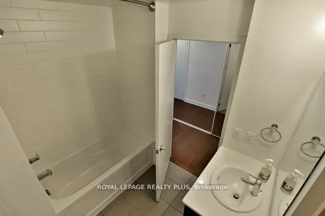360 Square One Drive, #812