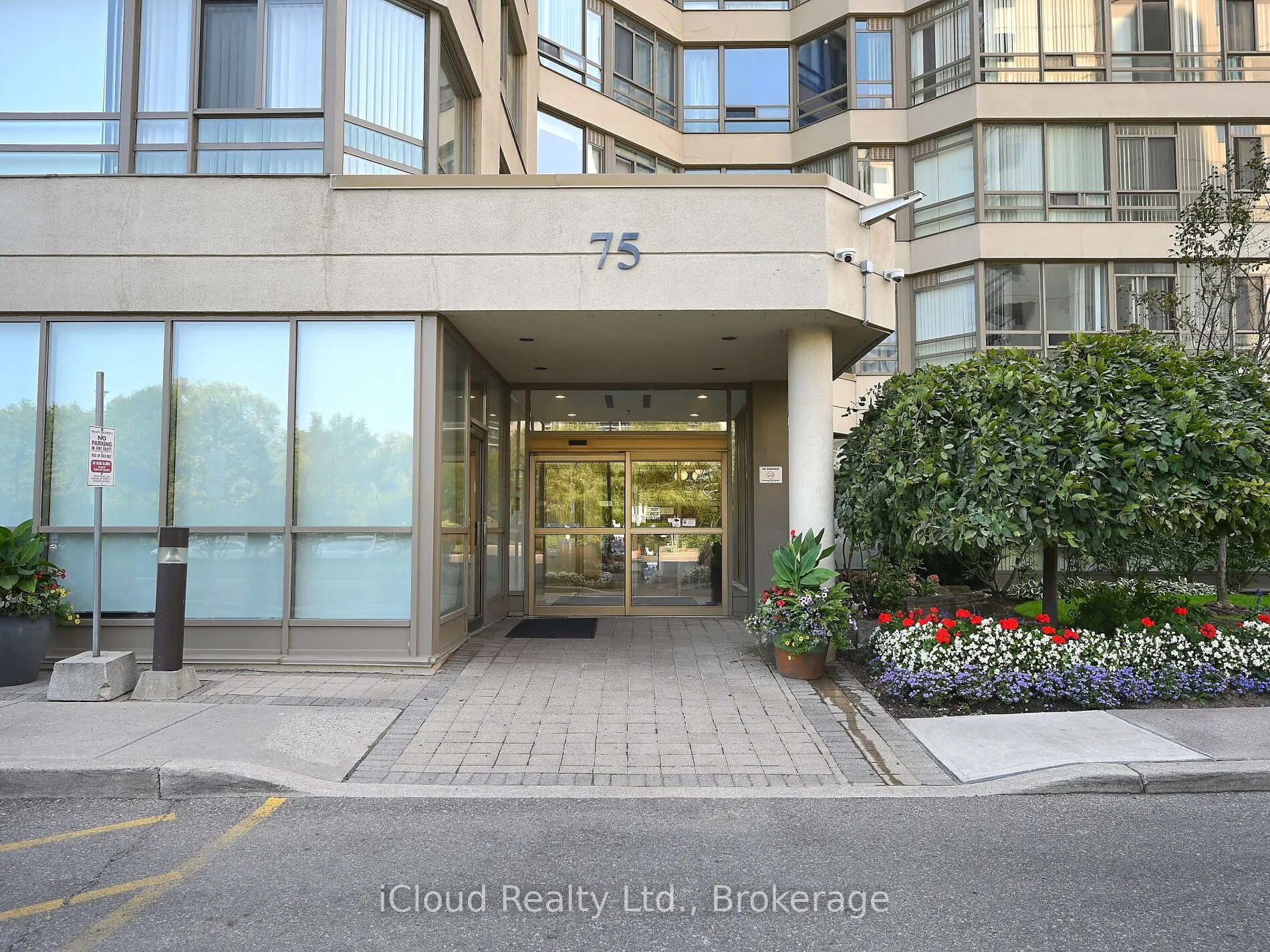 75 King Street E, #PH3
