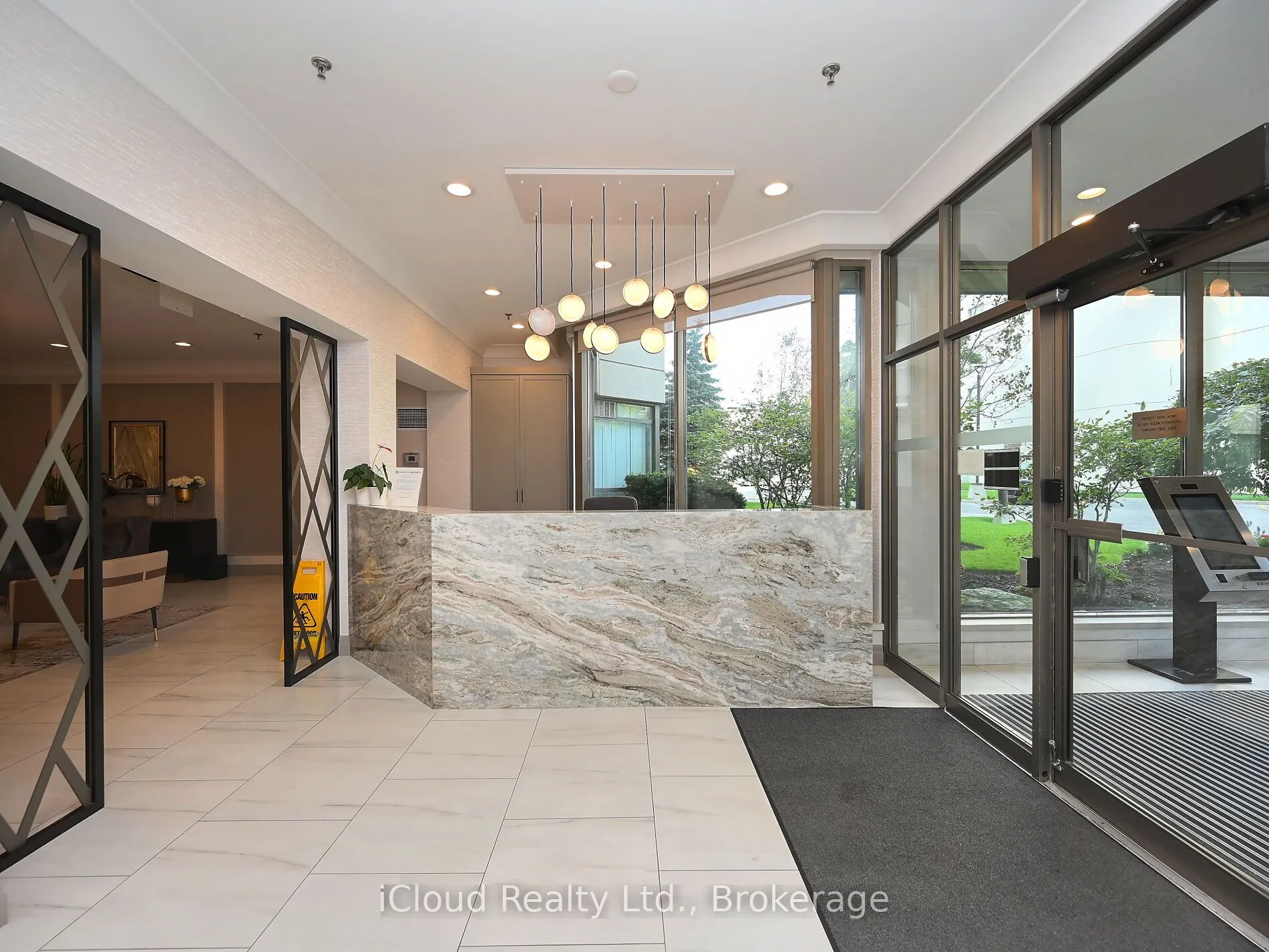 75 King Street E, #PH3
