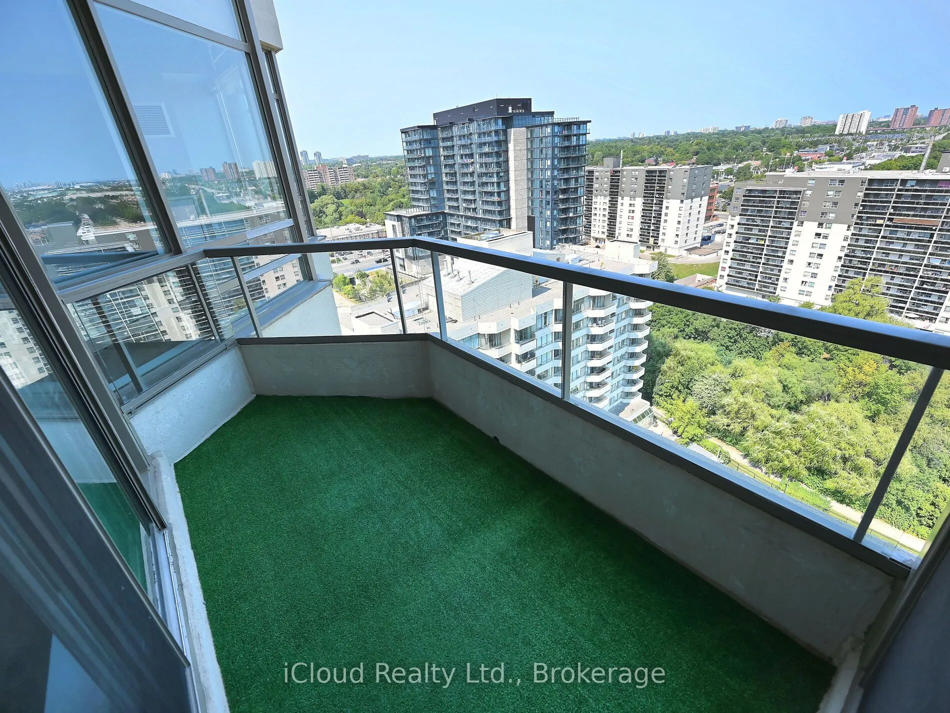 75 King Street E, #PH3