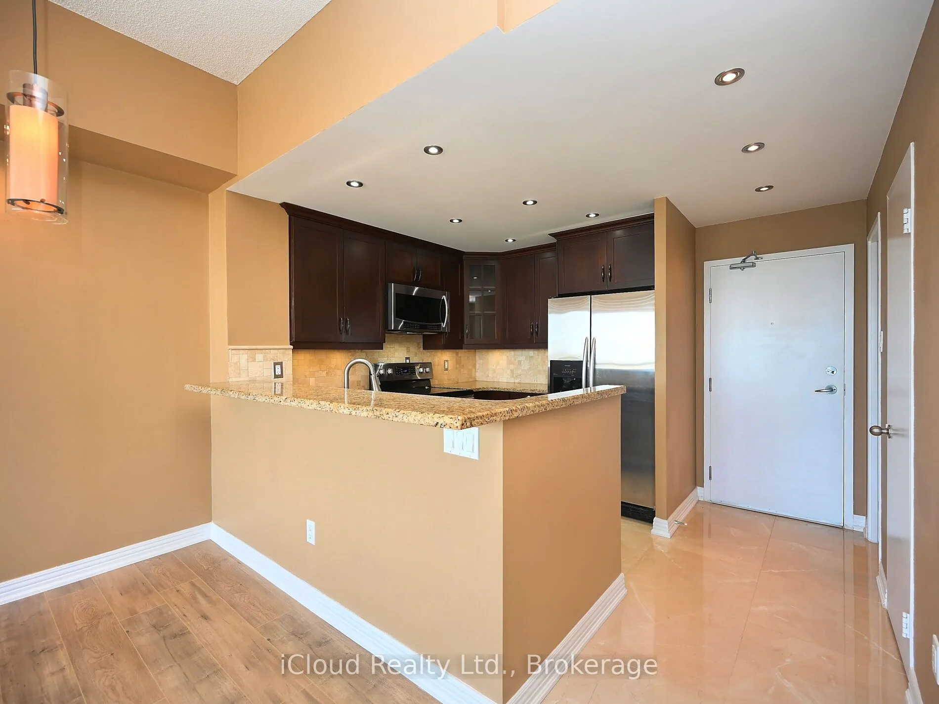 75 King Street E, #PH3