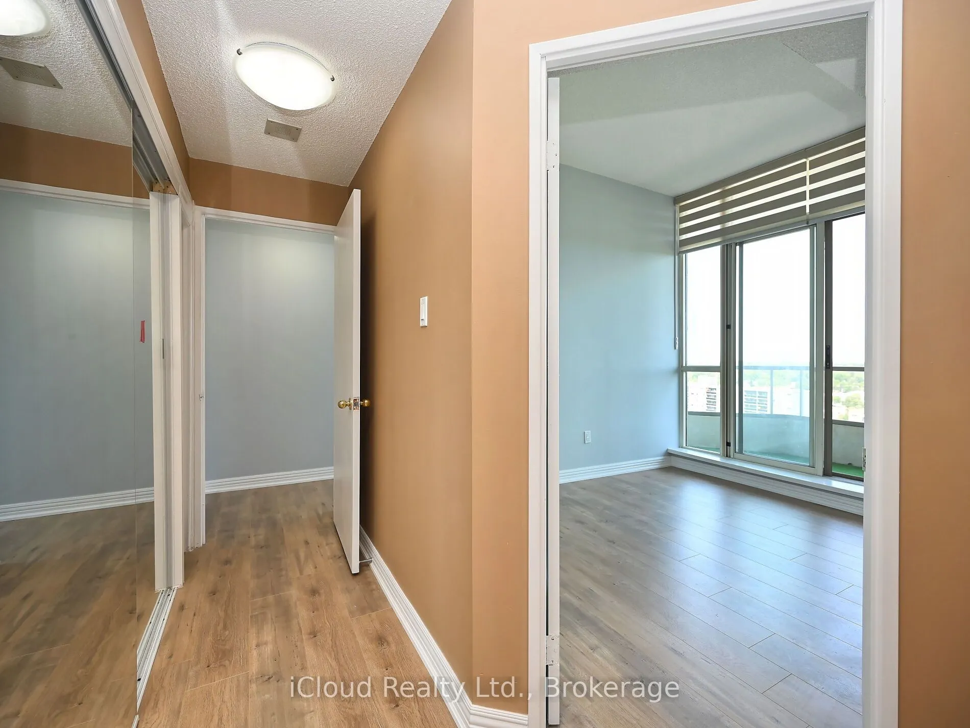 75 King Street E, #PH3