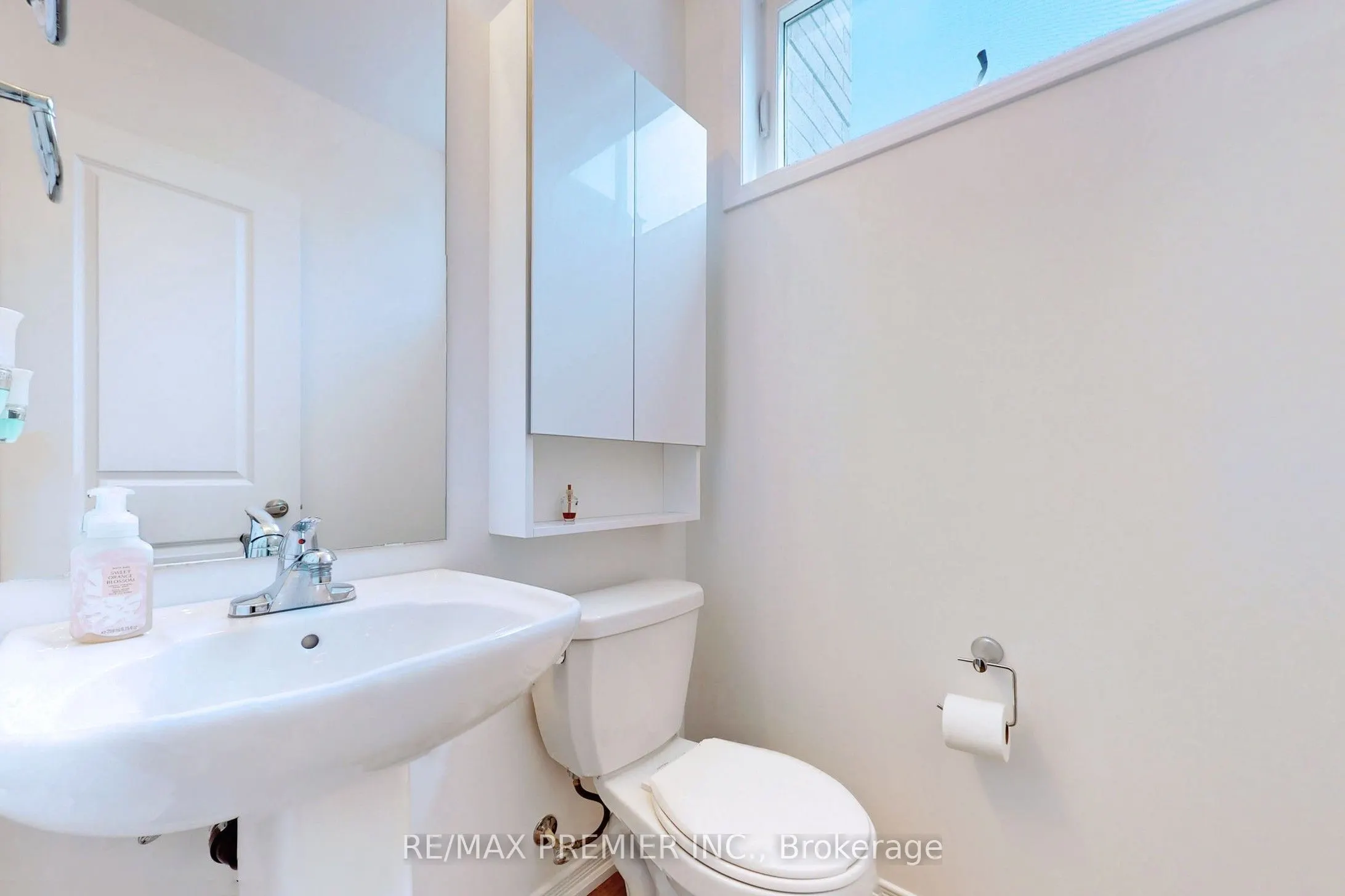 32 Fieldway Road, #121
