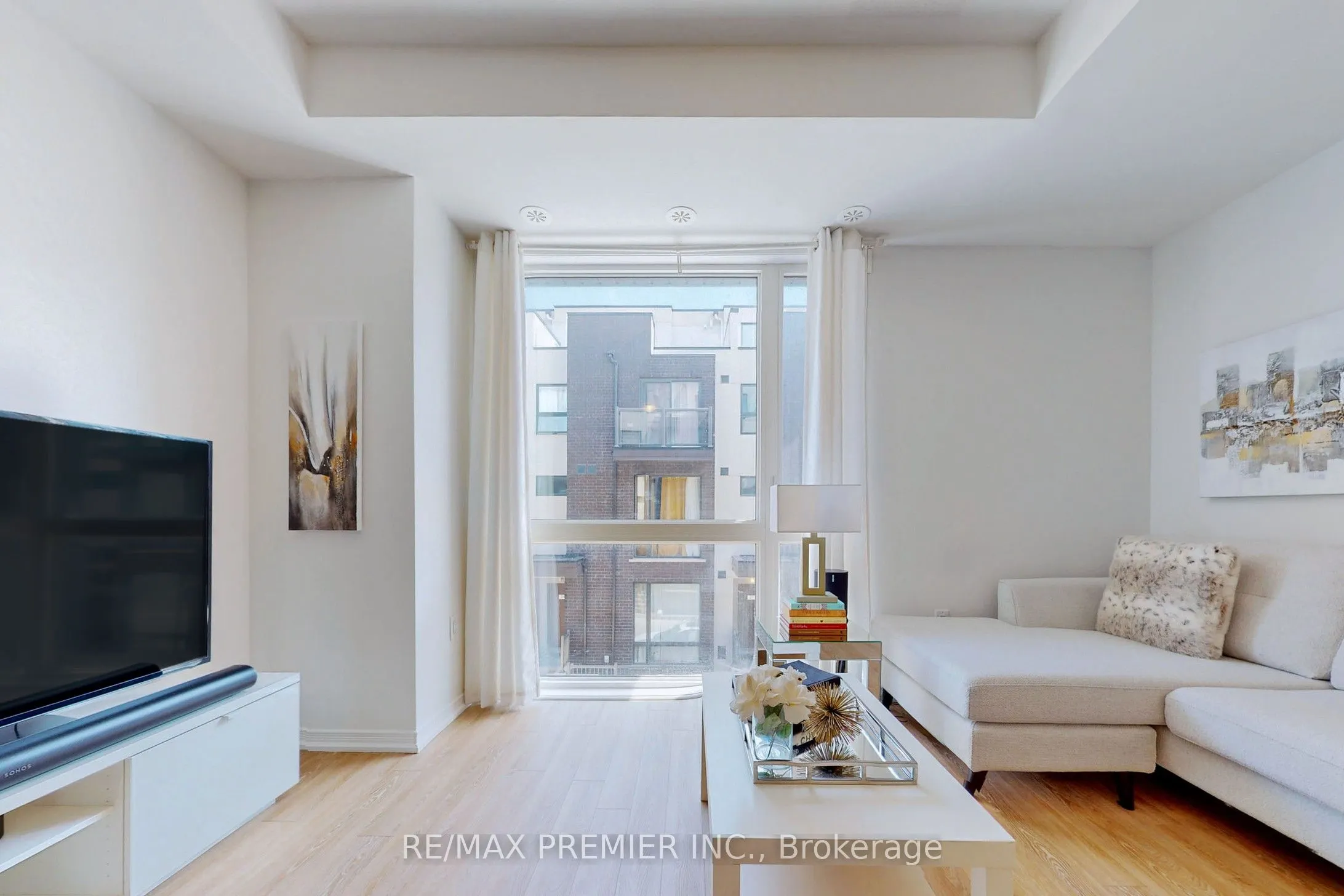 32 Fieldway Road, #121